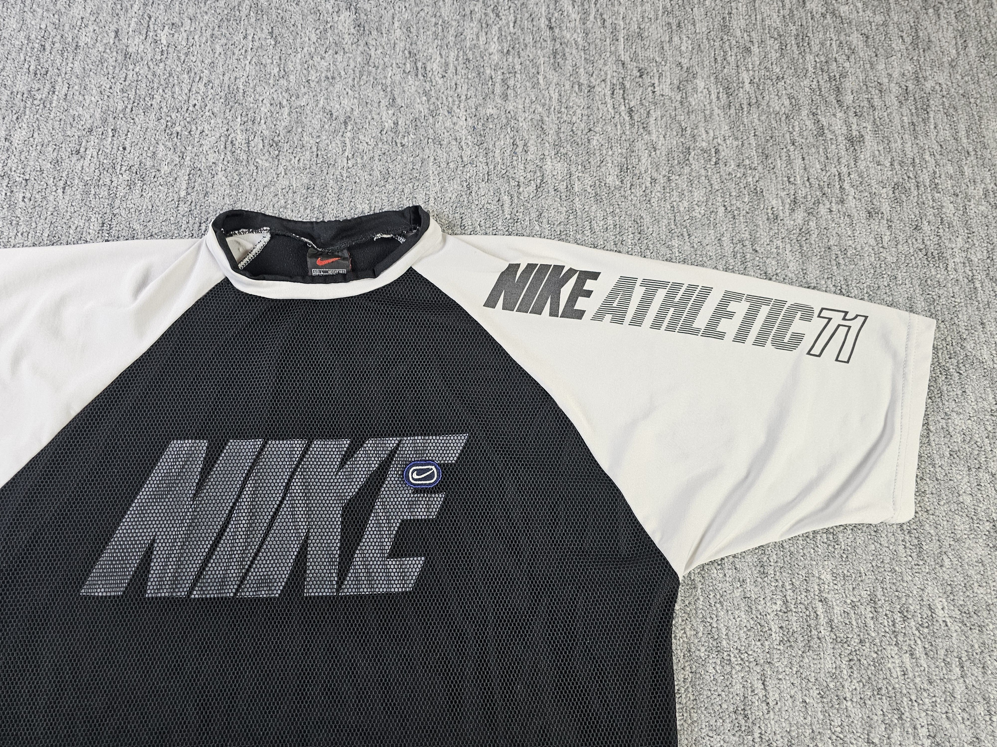 Nike Vintage Nike Athletics Shirt Mens Size L Mesh 1997 USA Made Size US L / EU 52-54 / 3 - 3 Thumbnail