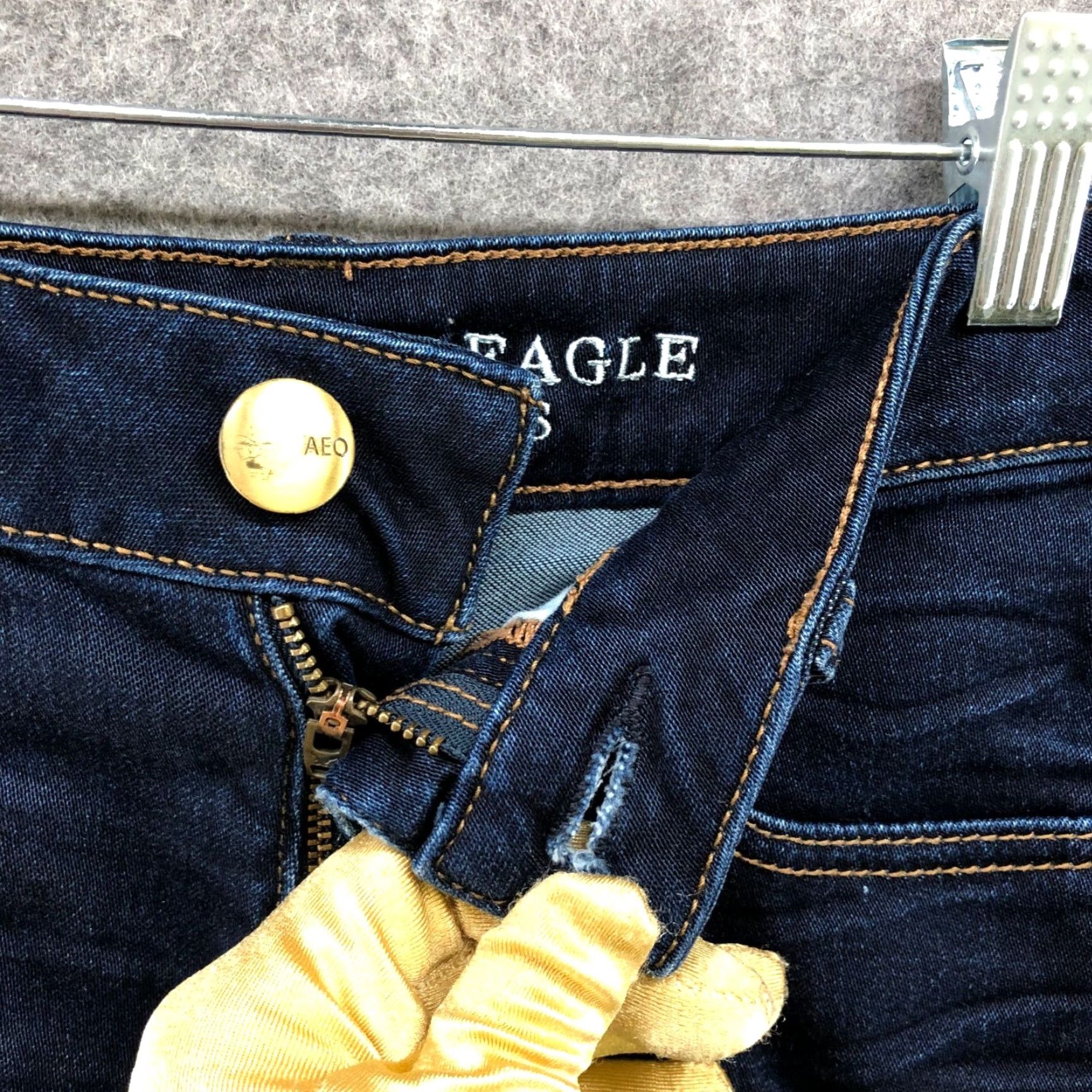 American Eagle Outfitters VINTAGE American Eagle Outfitters Denim Shorts Womens Size 2 Blue Dark Wash Cutoff Bohemian Festival Summer Size 26" / US 2 / IT 38 - 5 Thumbnail
