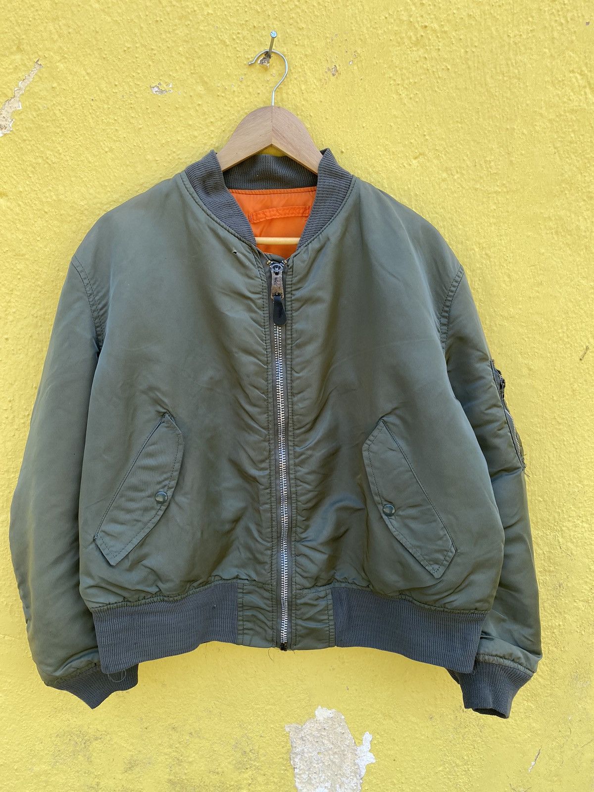 Alpha Industries × Vintage Vintage MA-1 Alpha Industries Bomber jacket Size US L / EU 52-54 / 3 - 1 Thumbnail