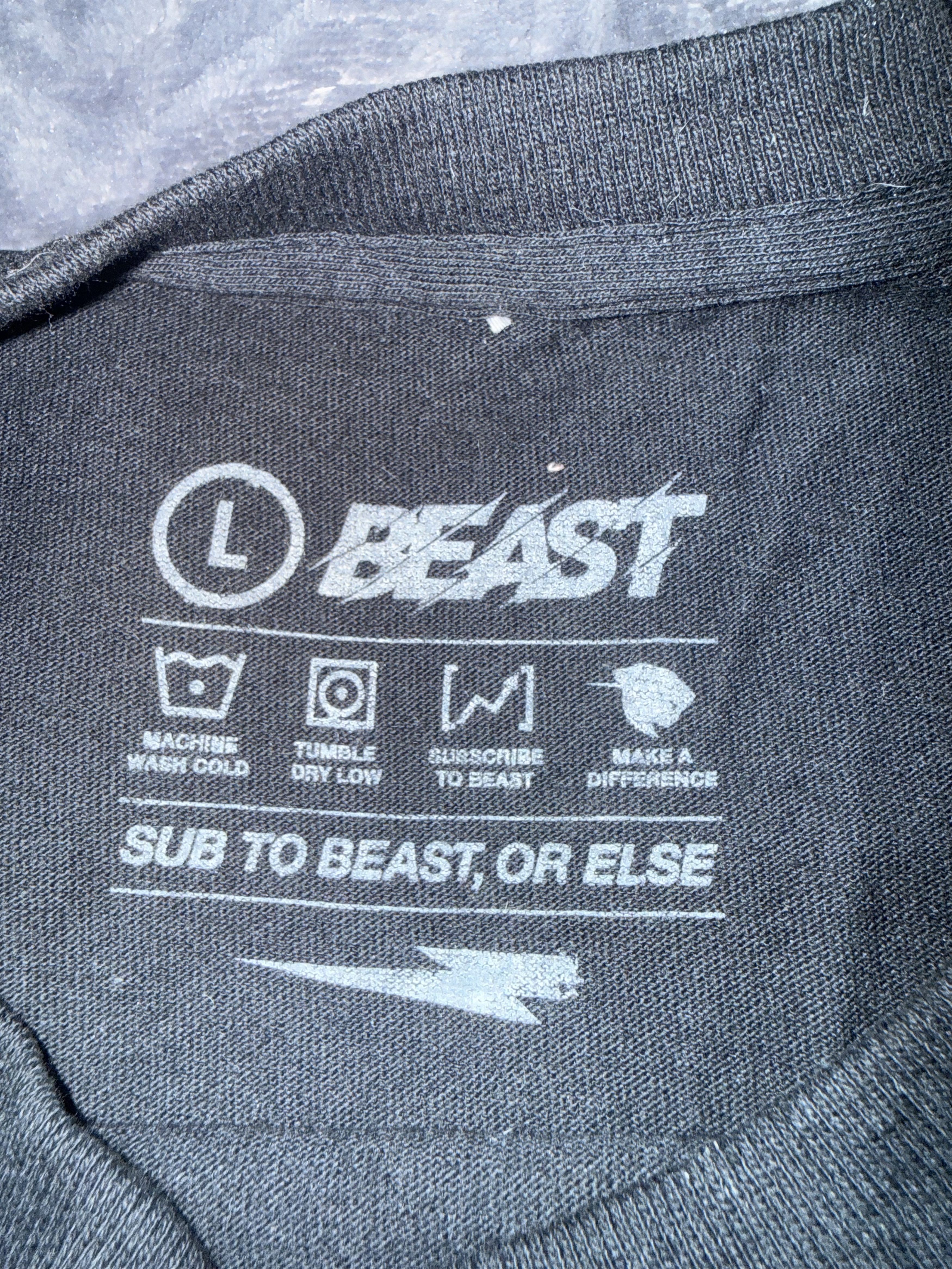Other Signed Mr. Beast 40 Million Subscriber Tee Size US L / EU 52-54 / 3 - 2 Thumbnail