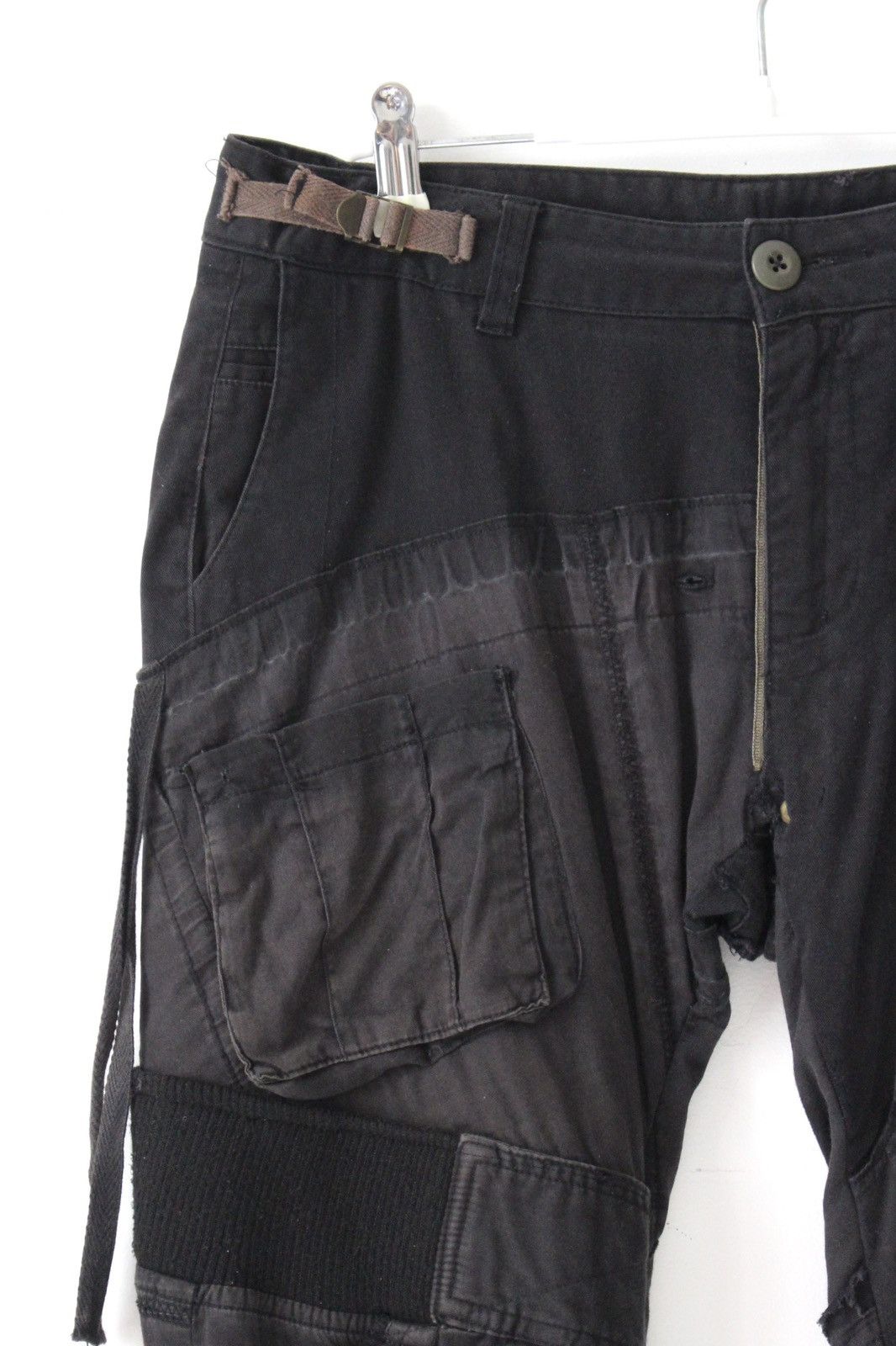 If Six Was Nine 2000S JAPANESE RECONSTRUCTED MULTI-POCKET DISTRESSED PANTS Size US 30 / EU 46 - 2 Thumbnail