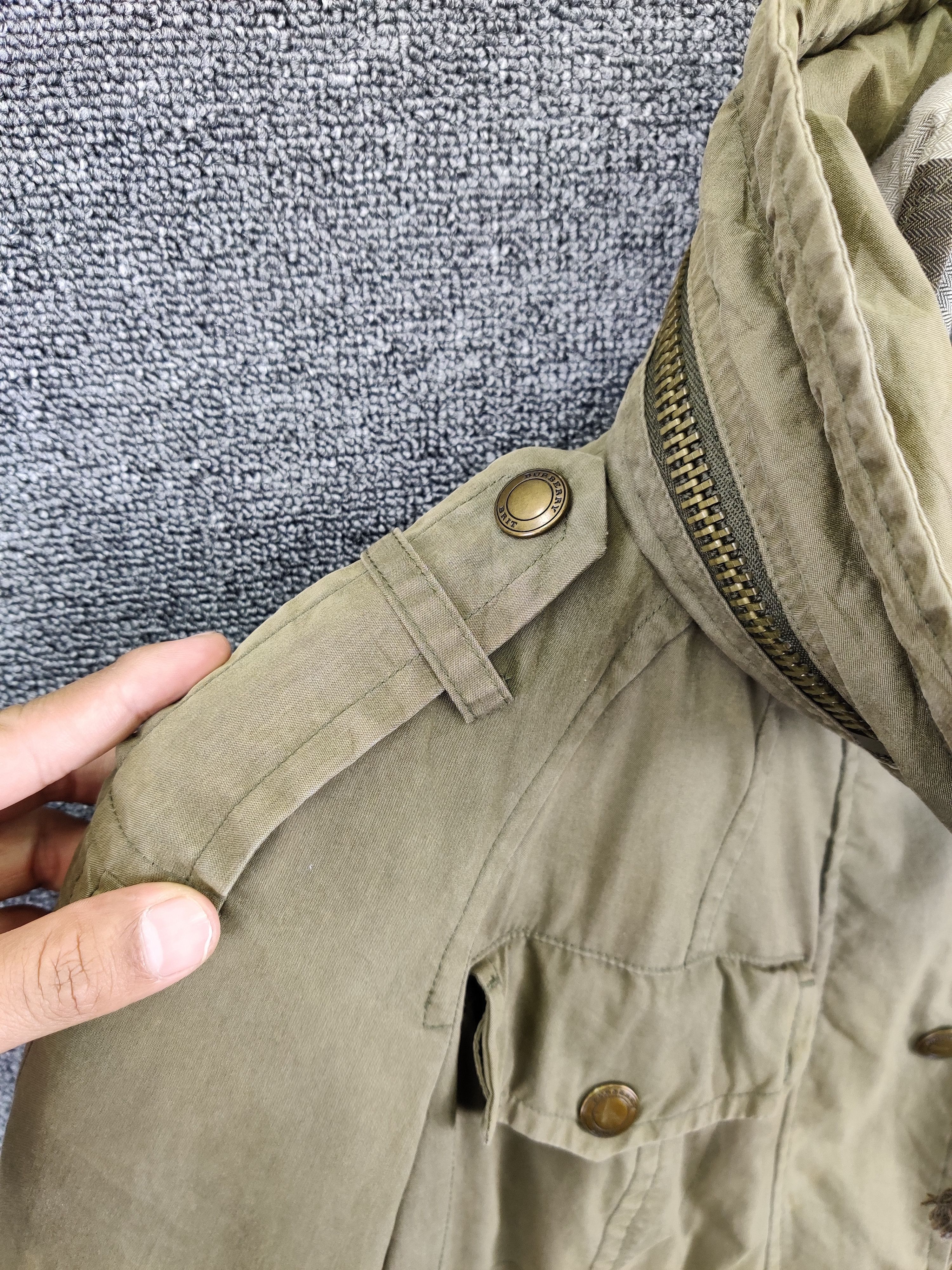 Burberry Rare 🔥 Vintage Burberry Brit Military Jacket Olive Green Size US M / EU 48-50 / 2 - 15 Thumbnail