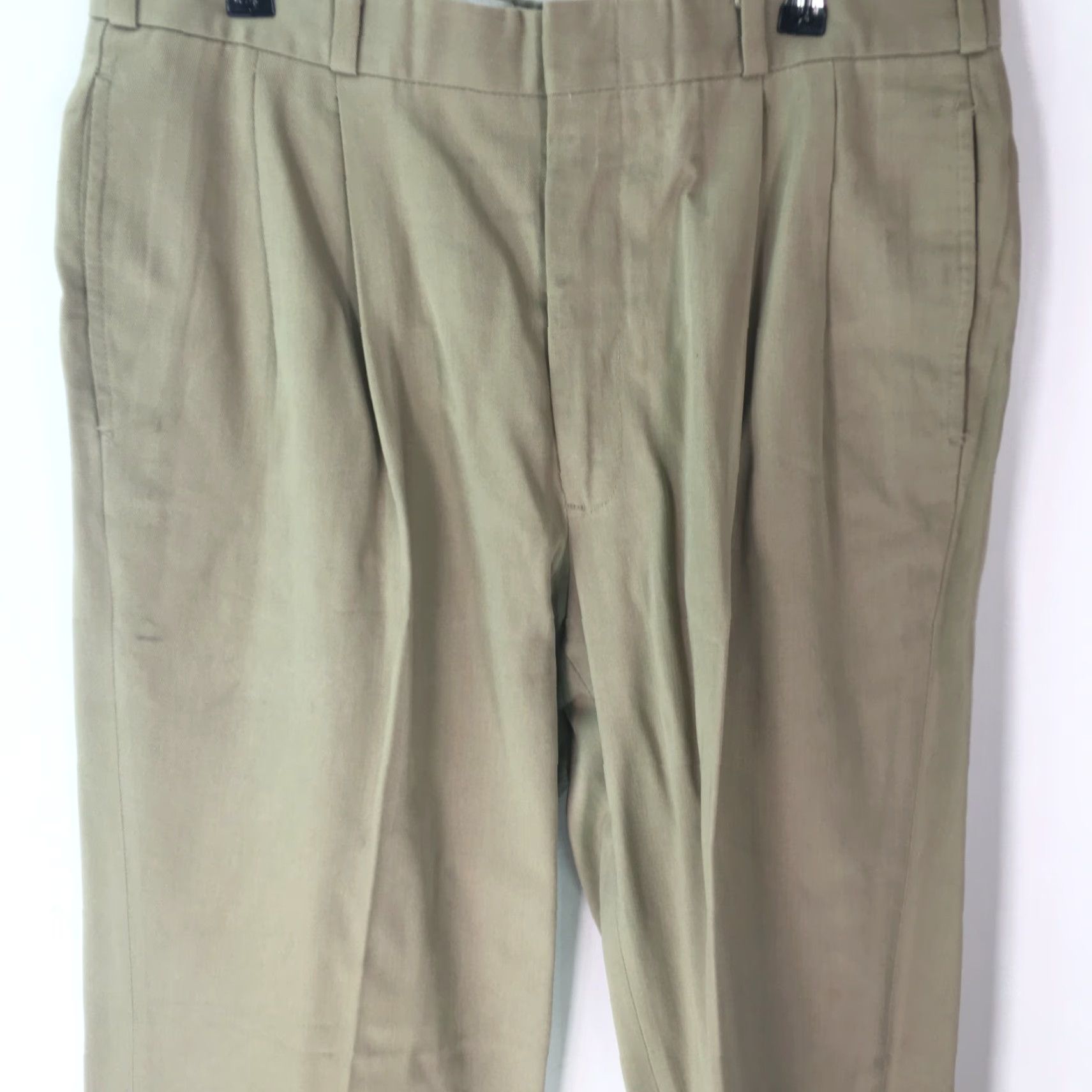 Berle VINTAGE Berle Mens Chino Pants - Pleated Cuffed Khakis Dress Pants Size 32 Waist 30 Inseam Beige Size US 32 / EU 48 - 2 Thumbnail