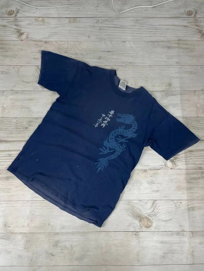 Vintage Vintage Robbie Williams 2001 T-Shirt Dragon Japan Tour Y2K Size US L / EU 52-54 / 3 - 1 Thumbnail
