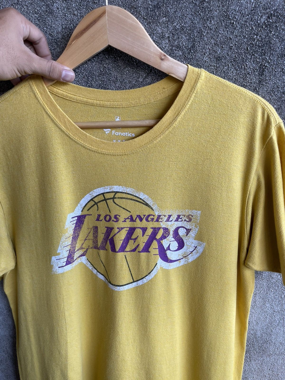 NBA 🔥LOS ANGELAS NBA LAKERS🔥Big logo Tshirt Size US M / EU 48-50 / 2 - 3 Thumbnail