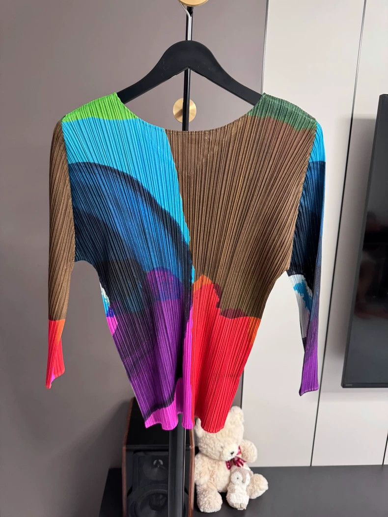 Issey Miyake Issey Miyake size:5 Pink and green color-blocked pleated l Size M / US 6-8 / IT 42-44 - 2 Thumbnail