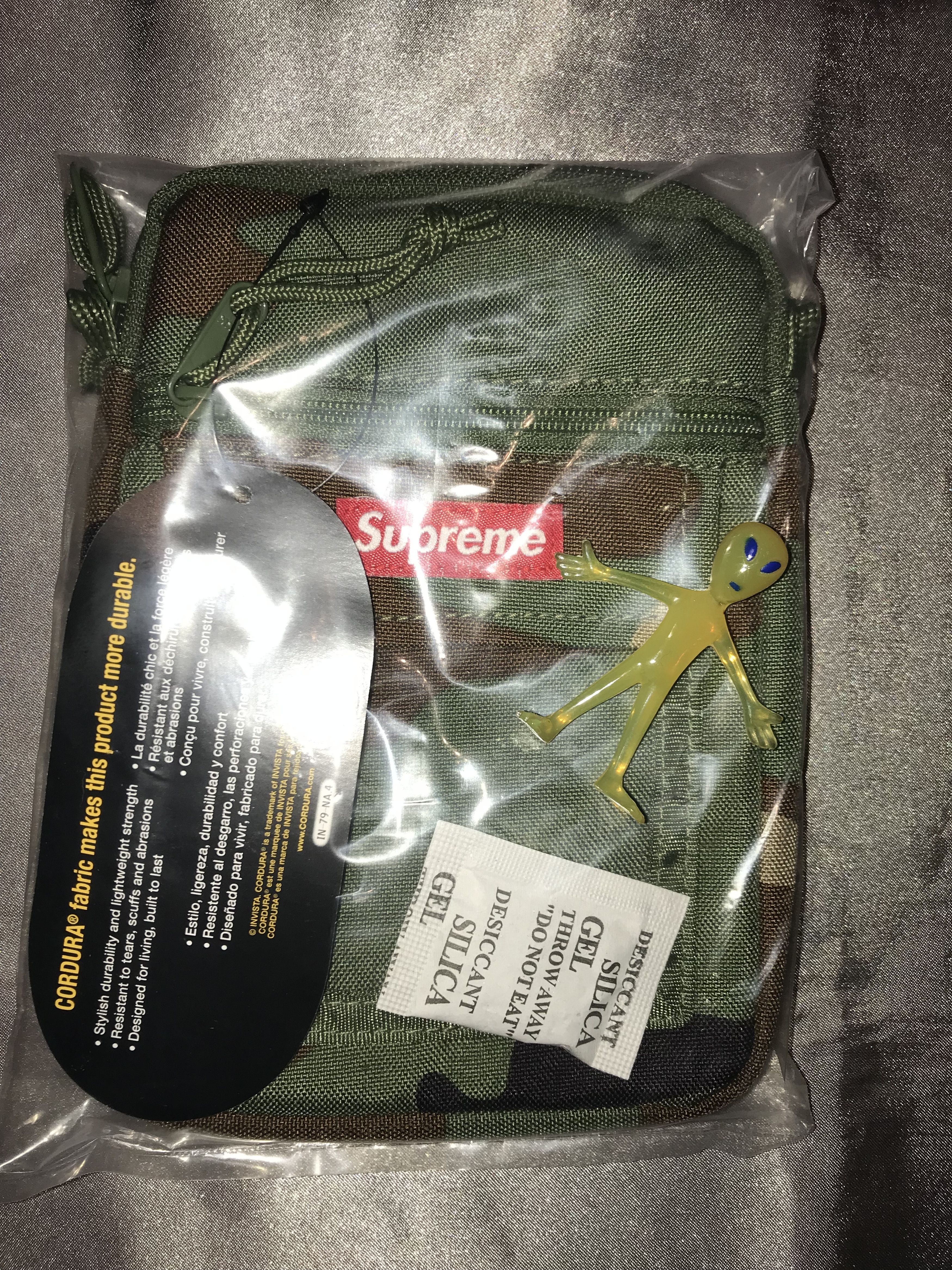 Supreme SUPREME Utility Pouch Woodland Camo SS19 Size ONE SIZE - 2 Thumbnail