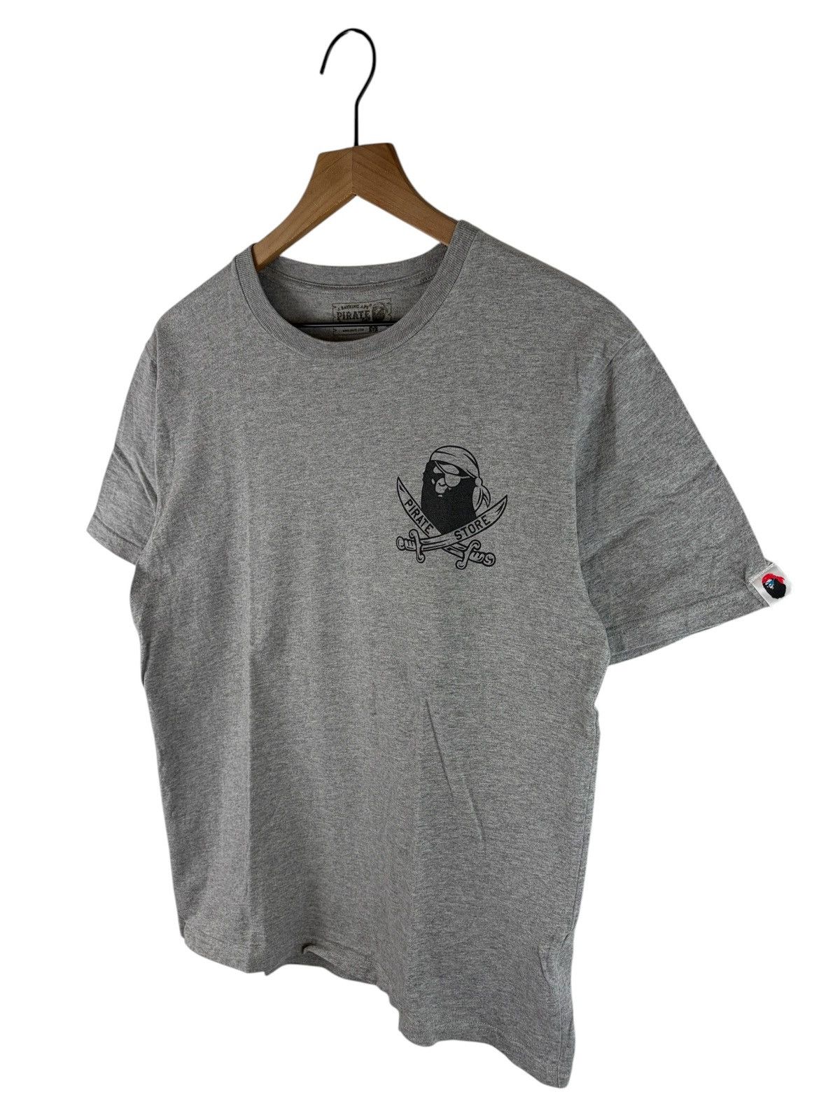 Bape Bape Pirates Logo Print Tee Size US M / EU 48-50 / 2 - 4 Thumbnail