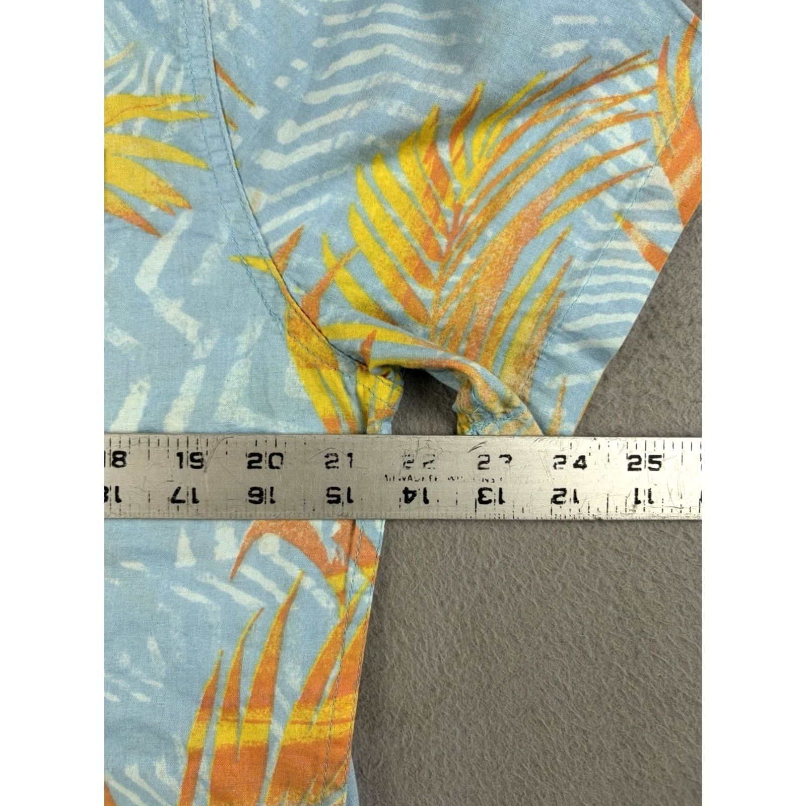 Quiksilver Quiksilver Shirt Men’s M Hawaiian Floral Cotton Button-Up Short Sleeve Beach Surf Blue Regular Mens Size US M / EU 48-50 / 2 - 7 Thumbnail