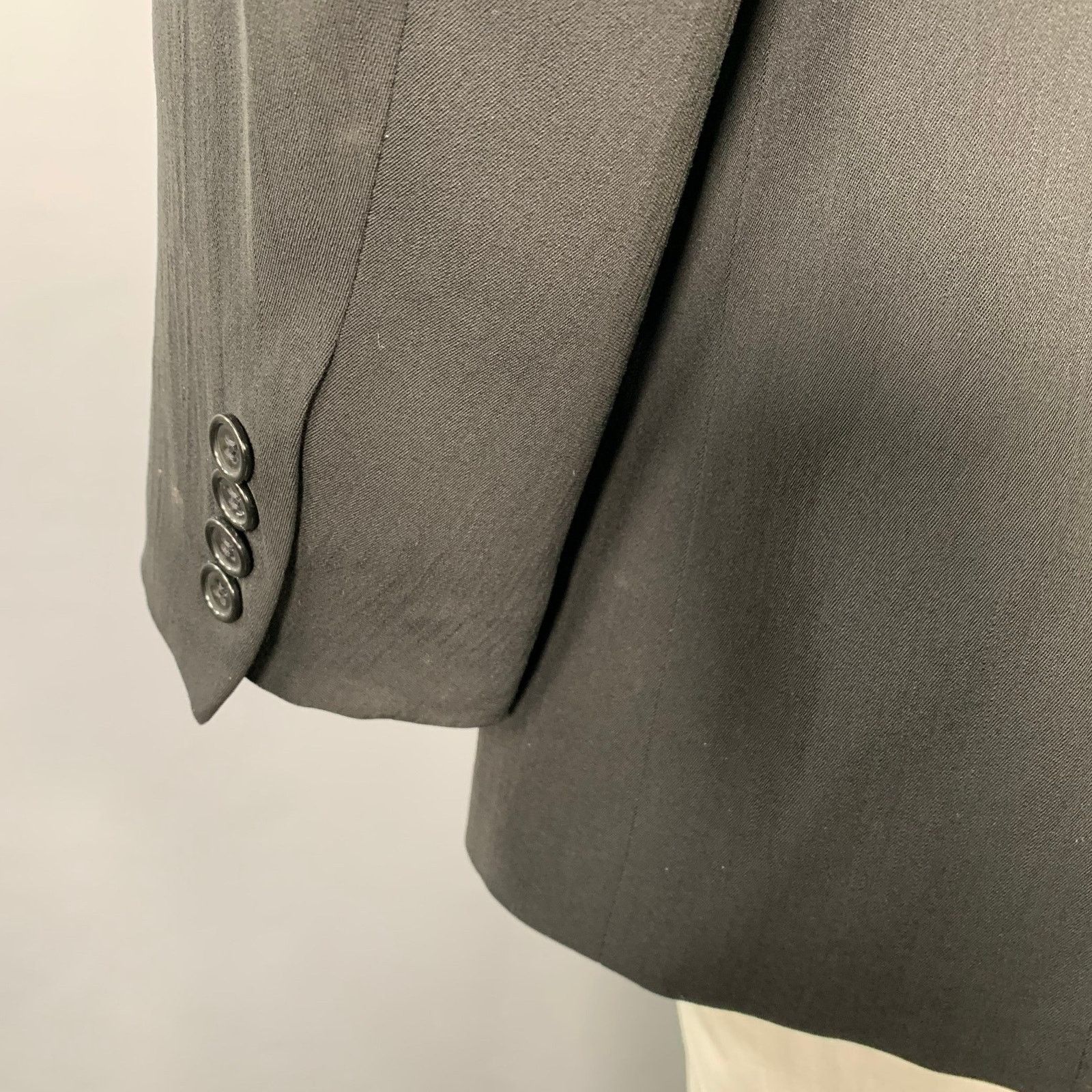 Donna Karan DONNA KARAN Size 44 Black Notch Lapel Sport Coat Size 44R - 4 Thumbnail