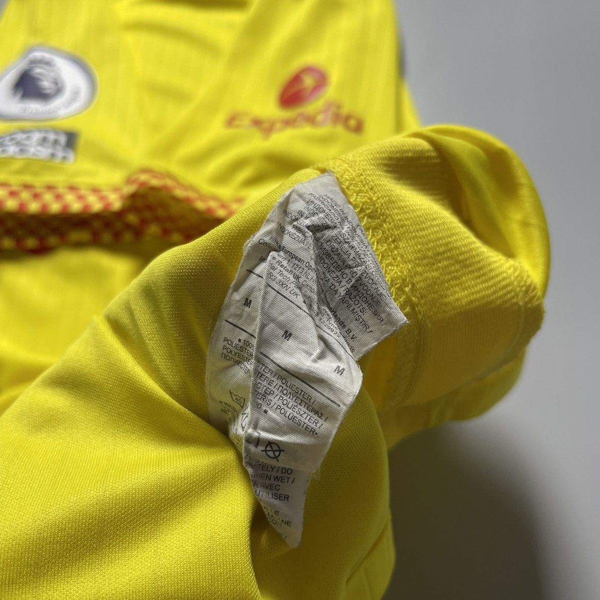 Nike × Vintage LIVERPOOL NIKE 2021/2022 FOOTBALL THIRD JERSEY #11 SALAH Size US M / EU 48-50 / 2 - 11 Thumbnail