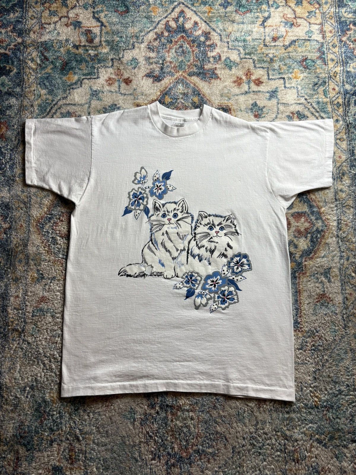Vintage Vintage Cats And Flowers T-shirt Size XL Size US XL / EU 56 / 4 - 1 Thumbnail