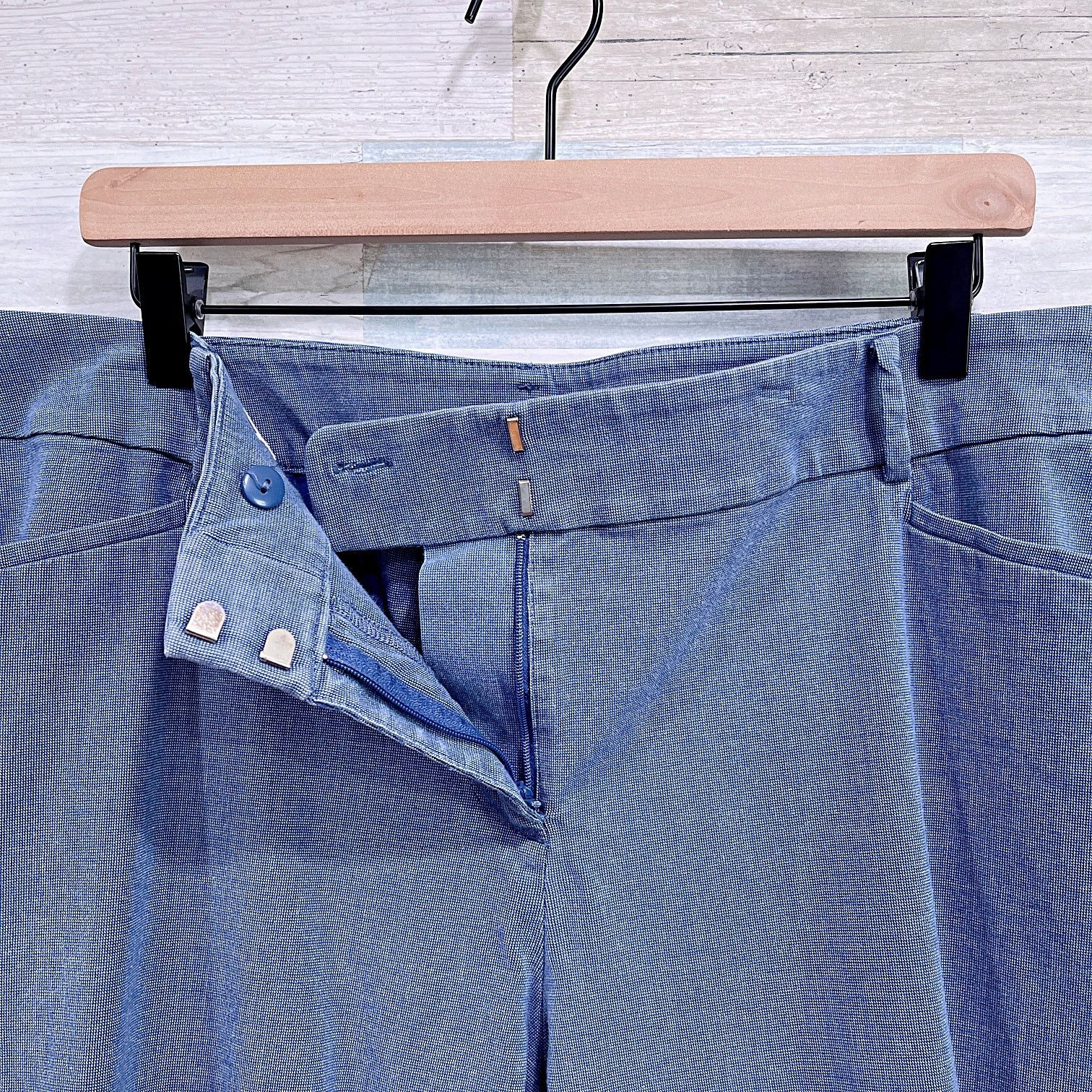 Loft LOFT PLUS Chambray Riviera Crop Pants Blue Womens 16 Size 38" / US 16 / IT 52 - 3 Thumbnail