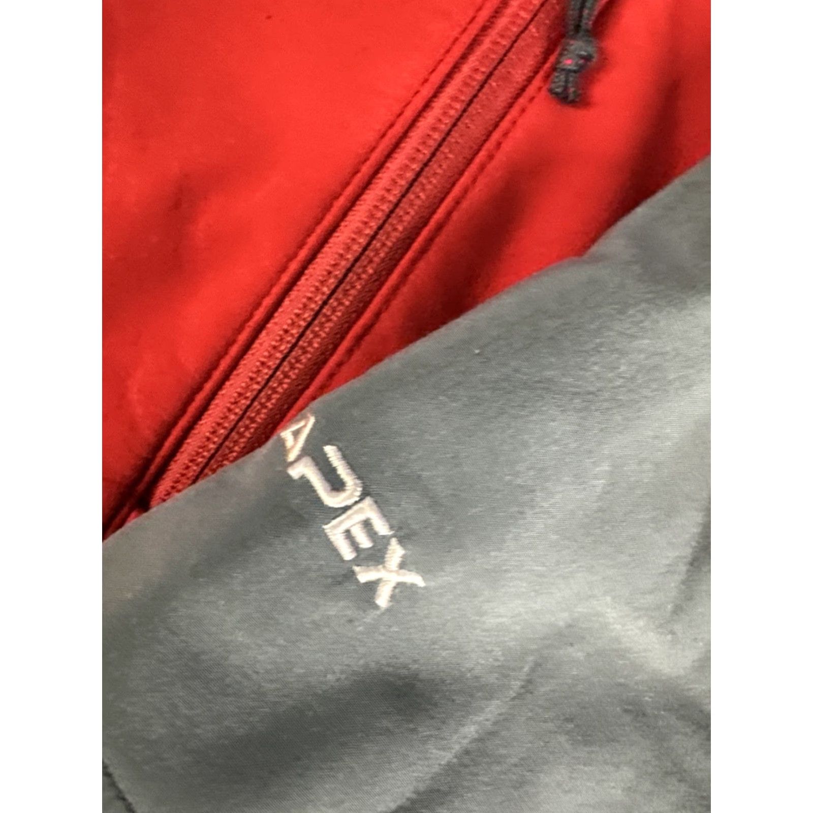 The North Face VINTAGE? The North Face Apex Softshell Jacket Windbreaker L Mens Red & Gray The North Face Apex Jacket Windbreaker Mens L Red Gray Size US L / EU 52-54 / 3 - 5 Thumbnail