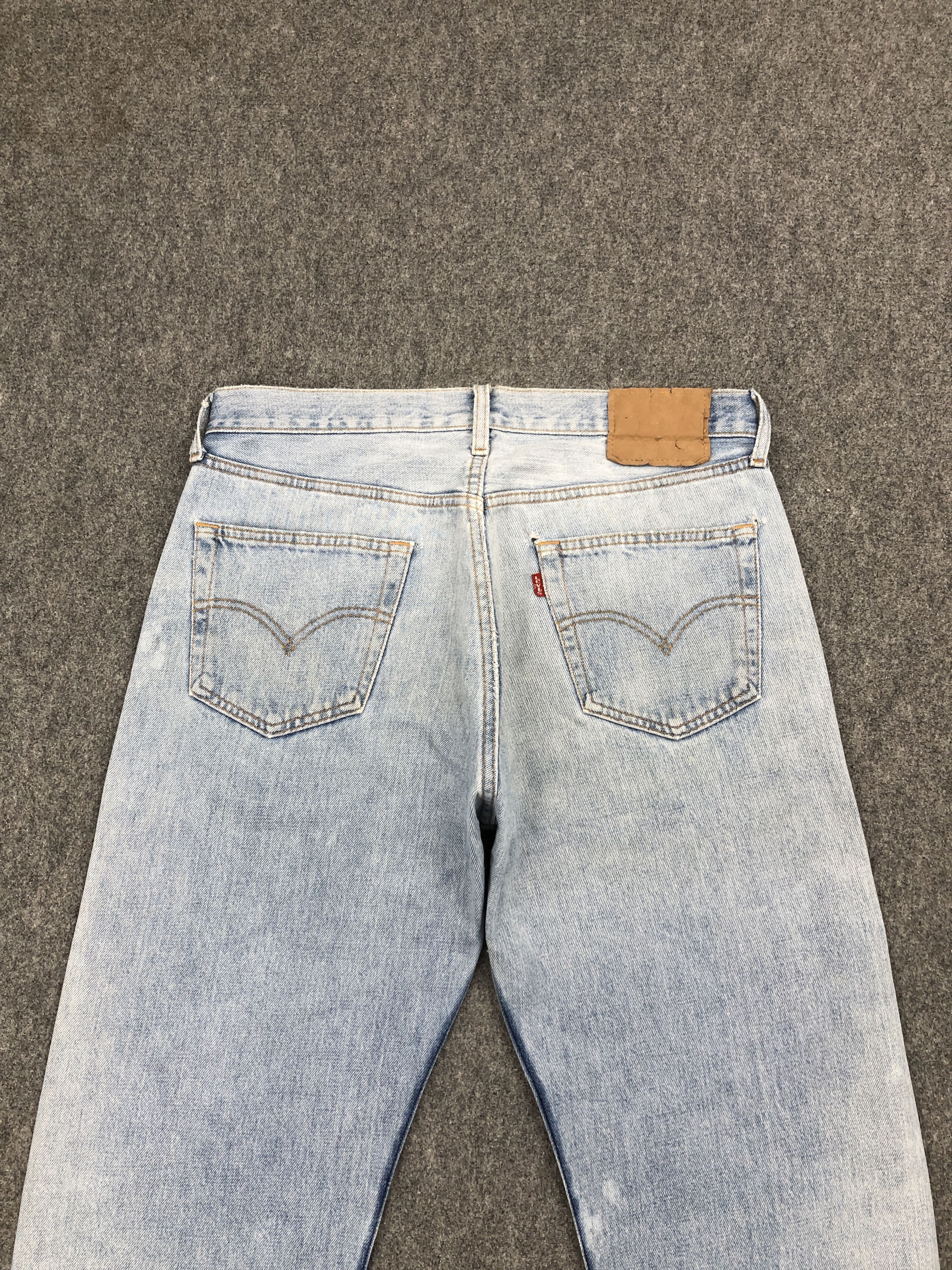 Levi's × Vintage Vintage 90s Levis 501 Splatter Paint Light Wash Jeans Size US 32 / EU 48 - 4 Thumbnail