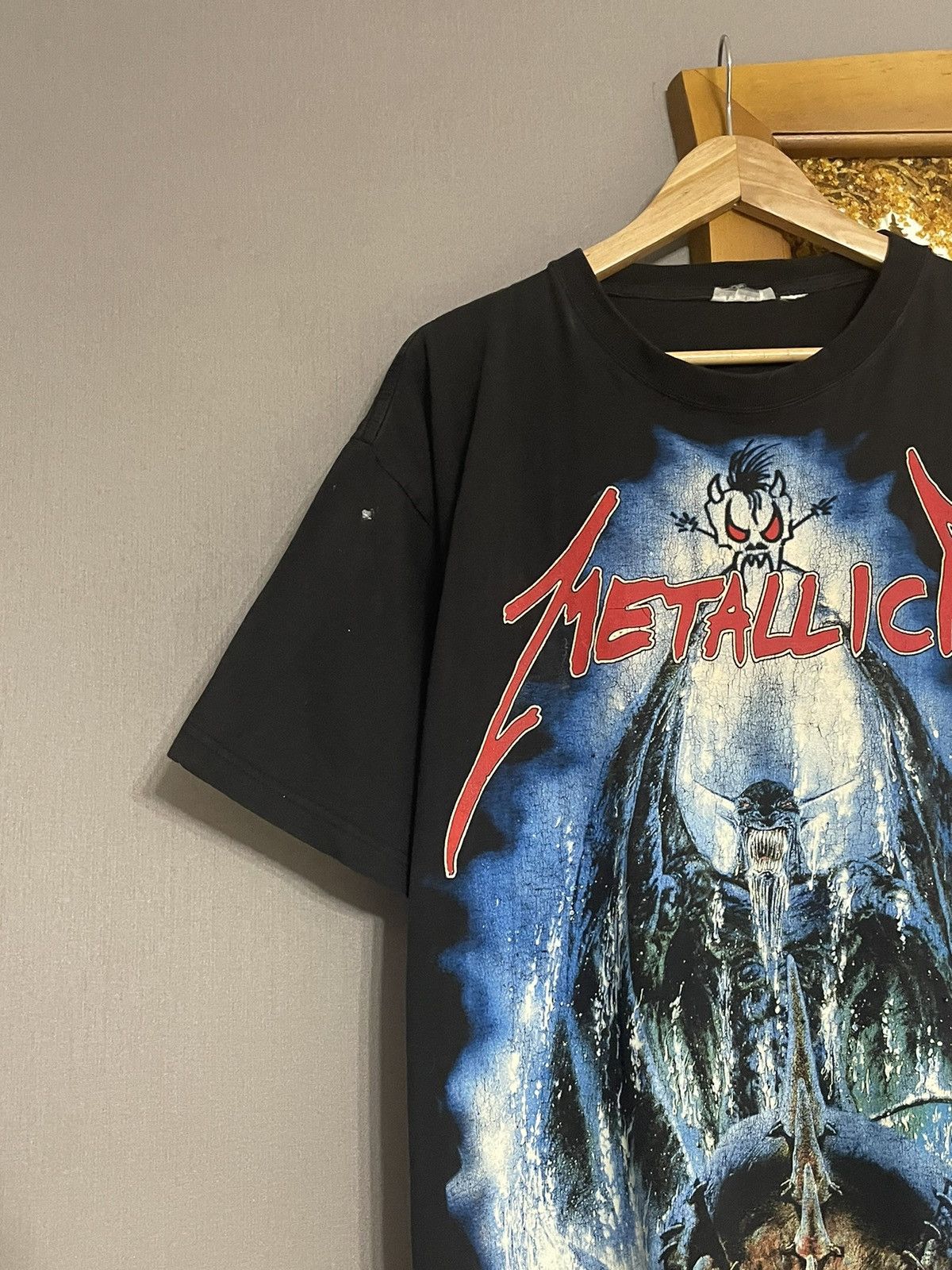 Band Tees Crazy Rare Vintage 90s Metallica Demon Skull AOP T-shirt Size US XL / EU 56 / 4 - 6 Thumbnail