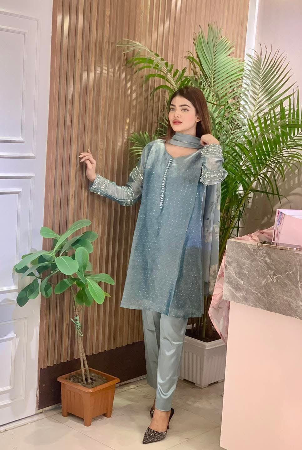 Other Bollywood Design silk 3pc kamiz suit Indian Pakistani New Size M / US 6-8 / IT 42-44 - 3 Thumbnail