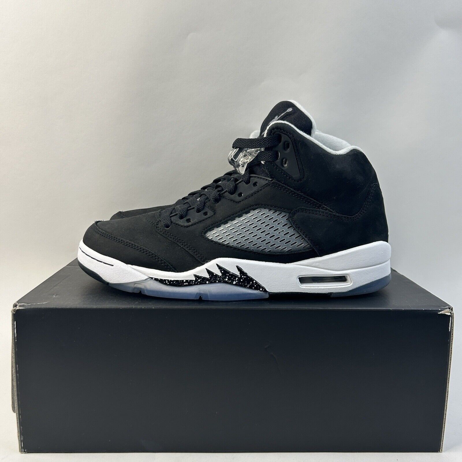 Nike Nike Air Jordan 5 Retro “Moonlight/Oreo” 2024 Size US 9.5 / EU 42-43 - 6 Thumbnail