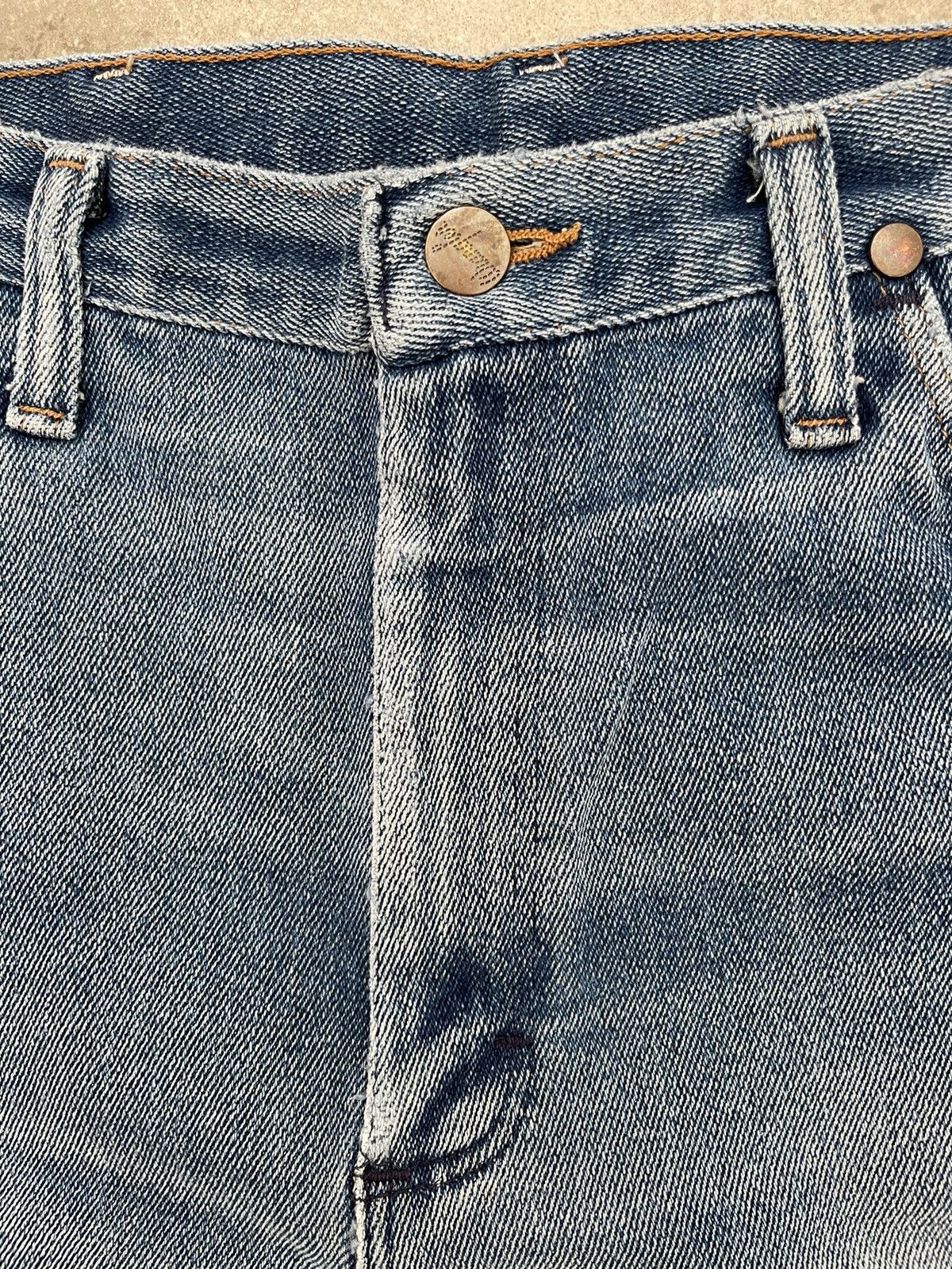 Wrangler Vintage Wrangler USA Distressed Denim Size US 35 - 2 Thumbnail