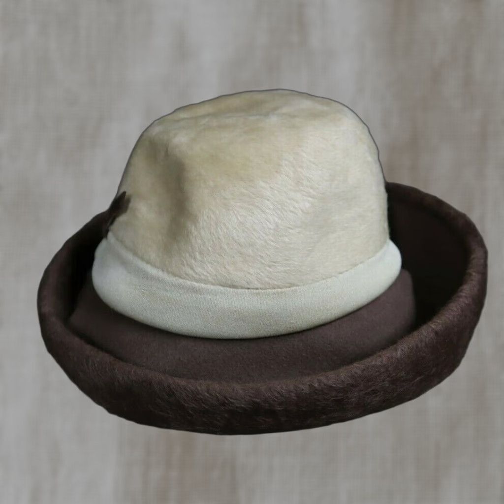 Vintage VINTAGE Angel Designs Hat Empress Woman's Tan Brown Ribbon Bow Adults Brown 1960s Womens Size ONE SIZE - 1 Thumbnail