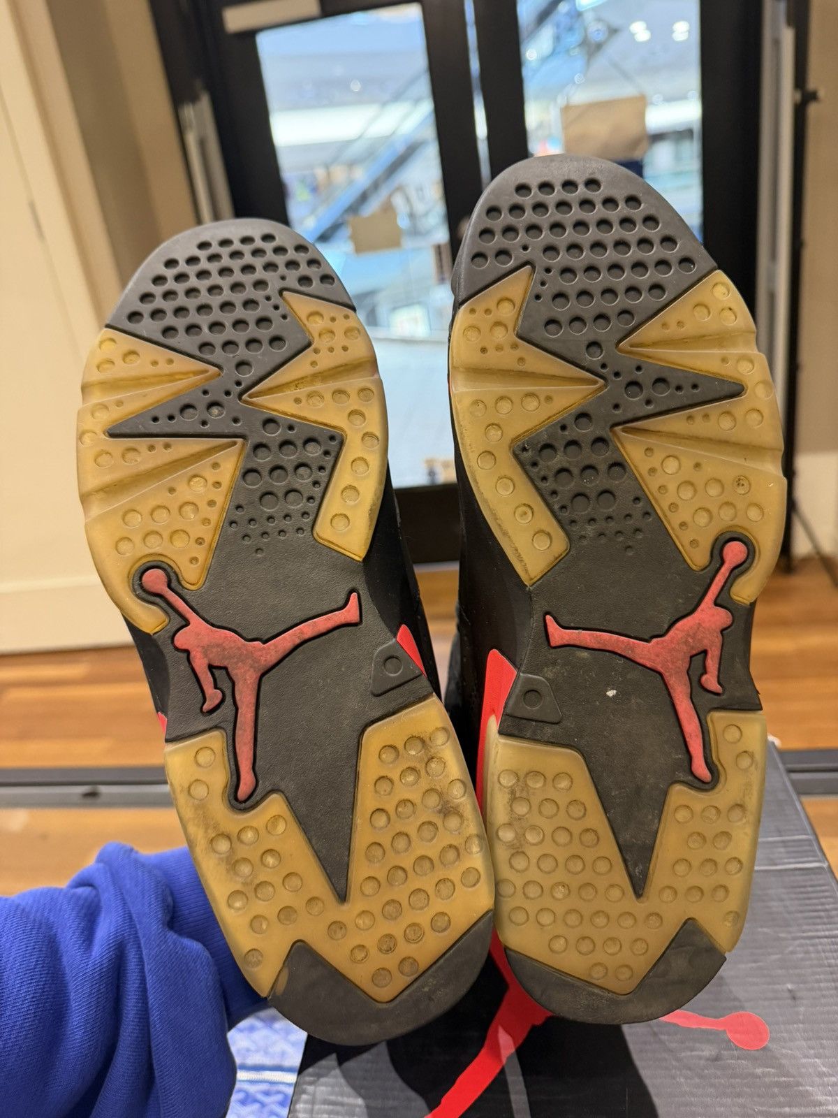 Jordan Brand Jordan 6 Retro ‘Infared’ Size US 10.5 / EU 43-44 - 5 Thumbnail