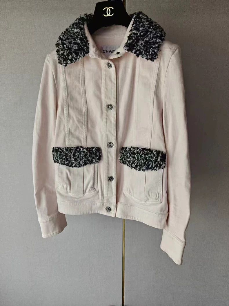 Chanel Chanel Beige Collared Jacket - dmc Size US M / EU 48-50 / 2 - 1 Thumbnail