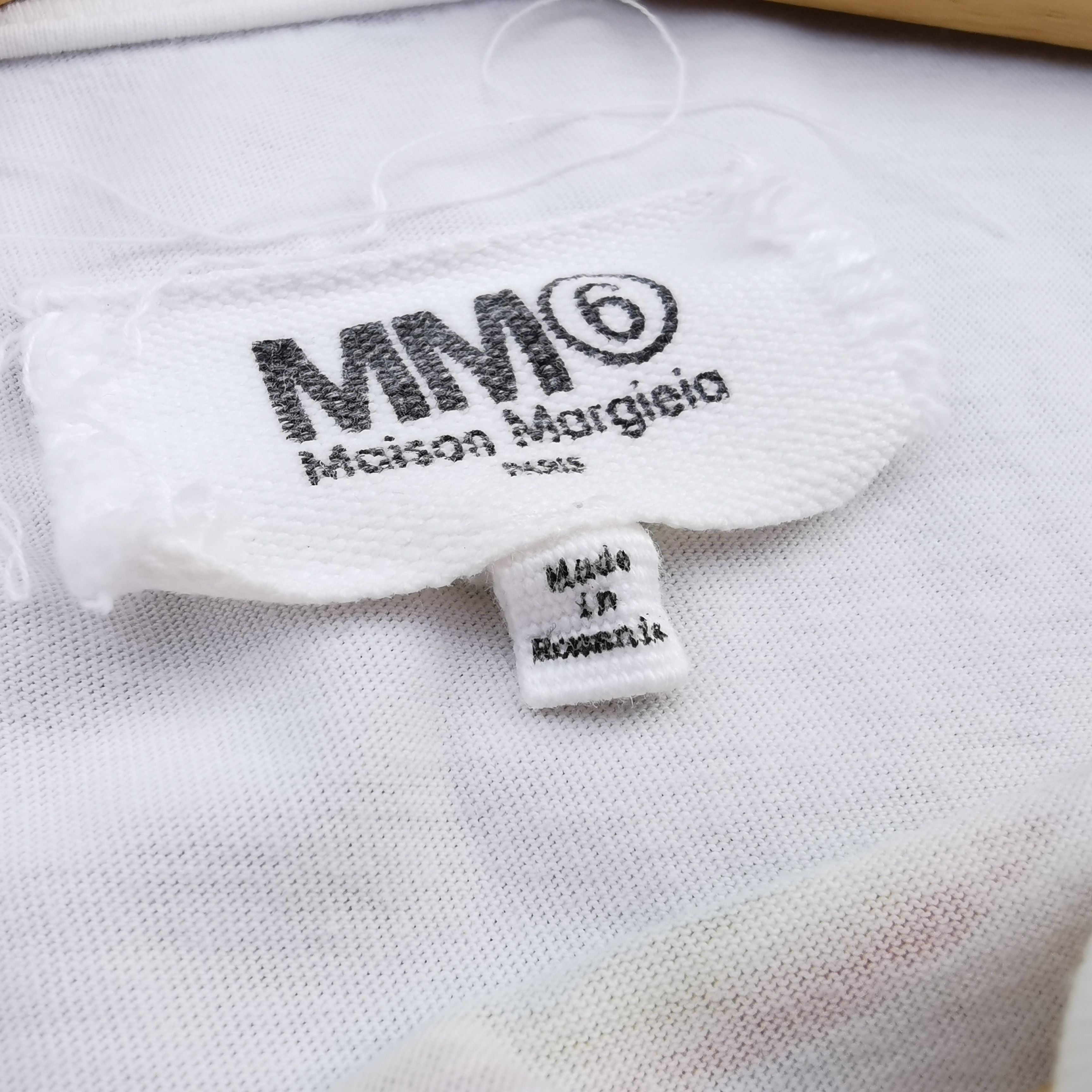 Vintage Maison Margiela MM6 Maison Margiela Kidswear T-shirt Size US L / EU 52-54 / 3 - 6 Thumbnail