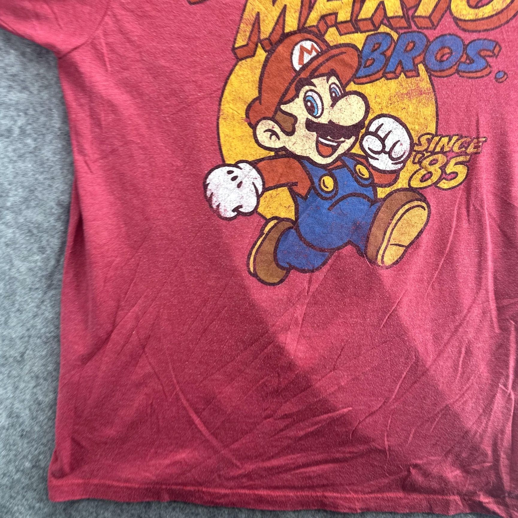 Nintendo VINTAGE Super Mario Bros Shirt Mens Medium Red Since 85 Nintendo Video Game Tee Graphic Size US M / EU 48-50 / 2 - 5 Thumbnail