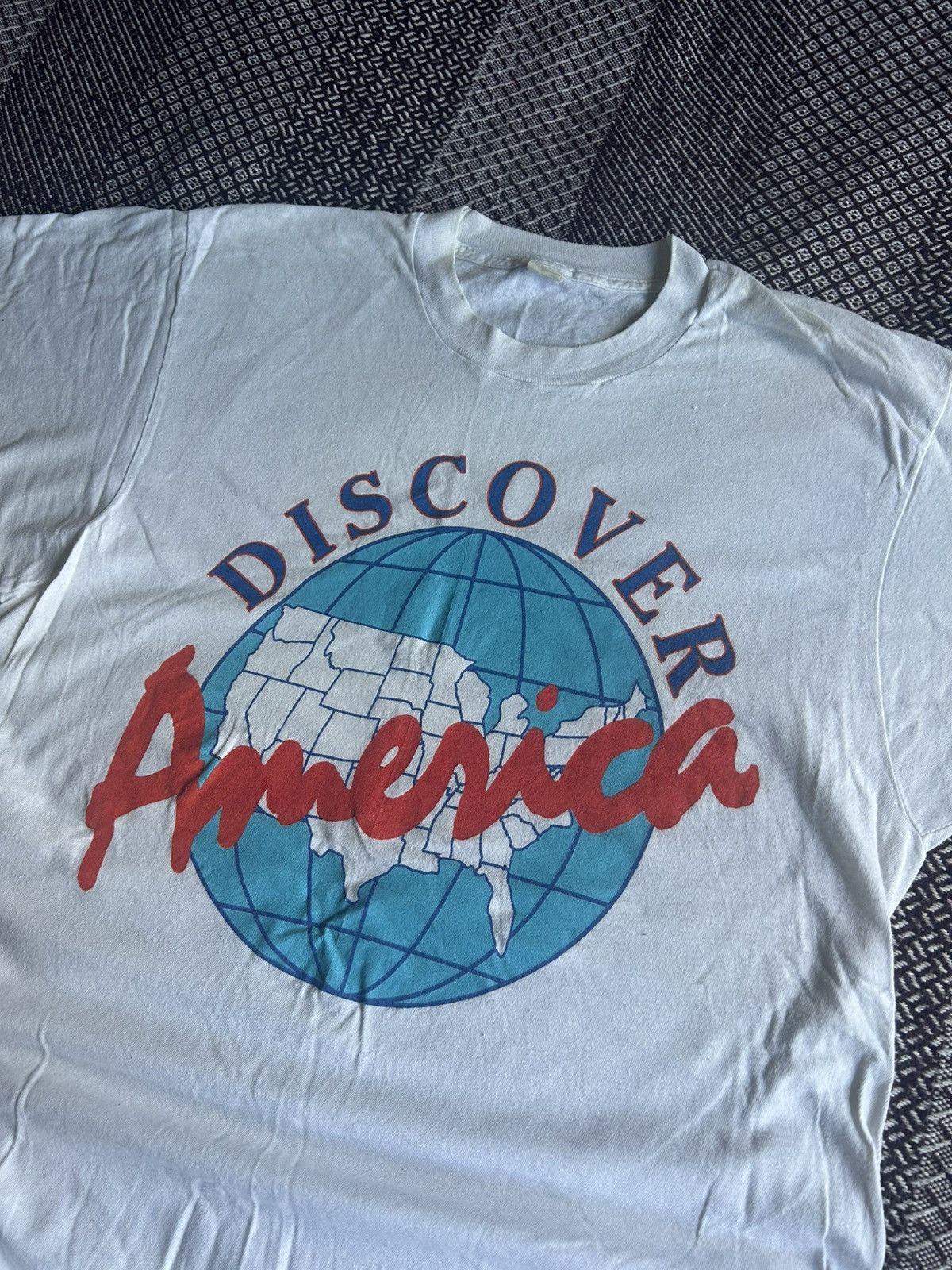 Vintage Vintage Discover America 90s Screen Stars T-shirt Size XL Size US XL / EU 56 / 4 - 3 Thumbnail