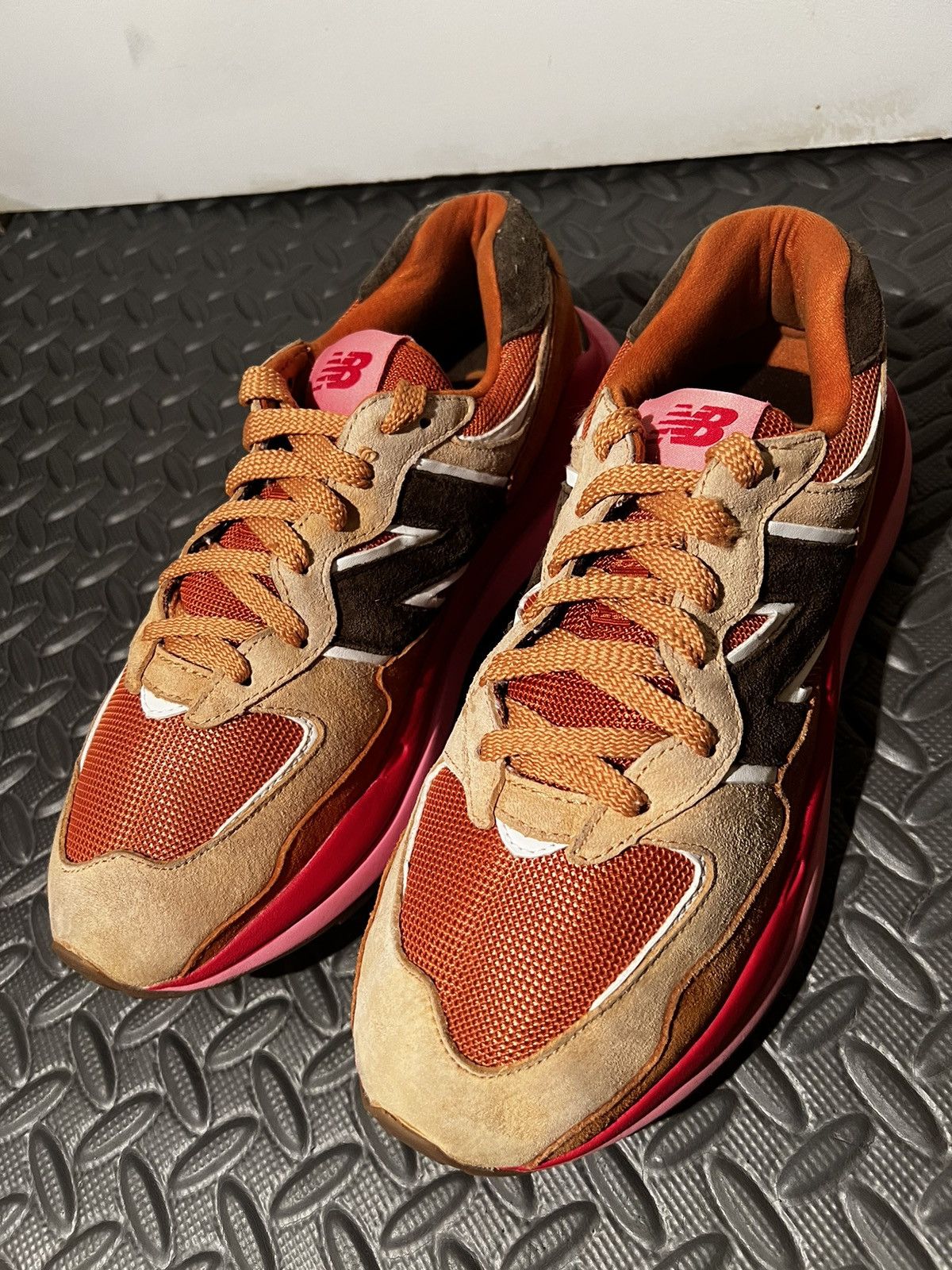 New Balance CLEAN New Balance 57/40 Brown Pink size 9.5 Womens shoes Size US 9.5 / IT 39.5 - 2 Thumbnail