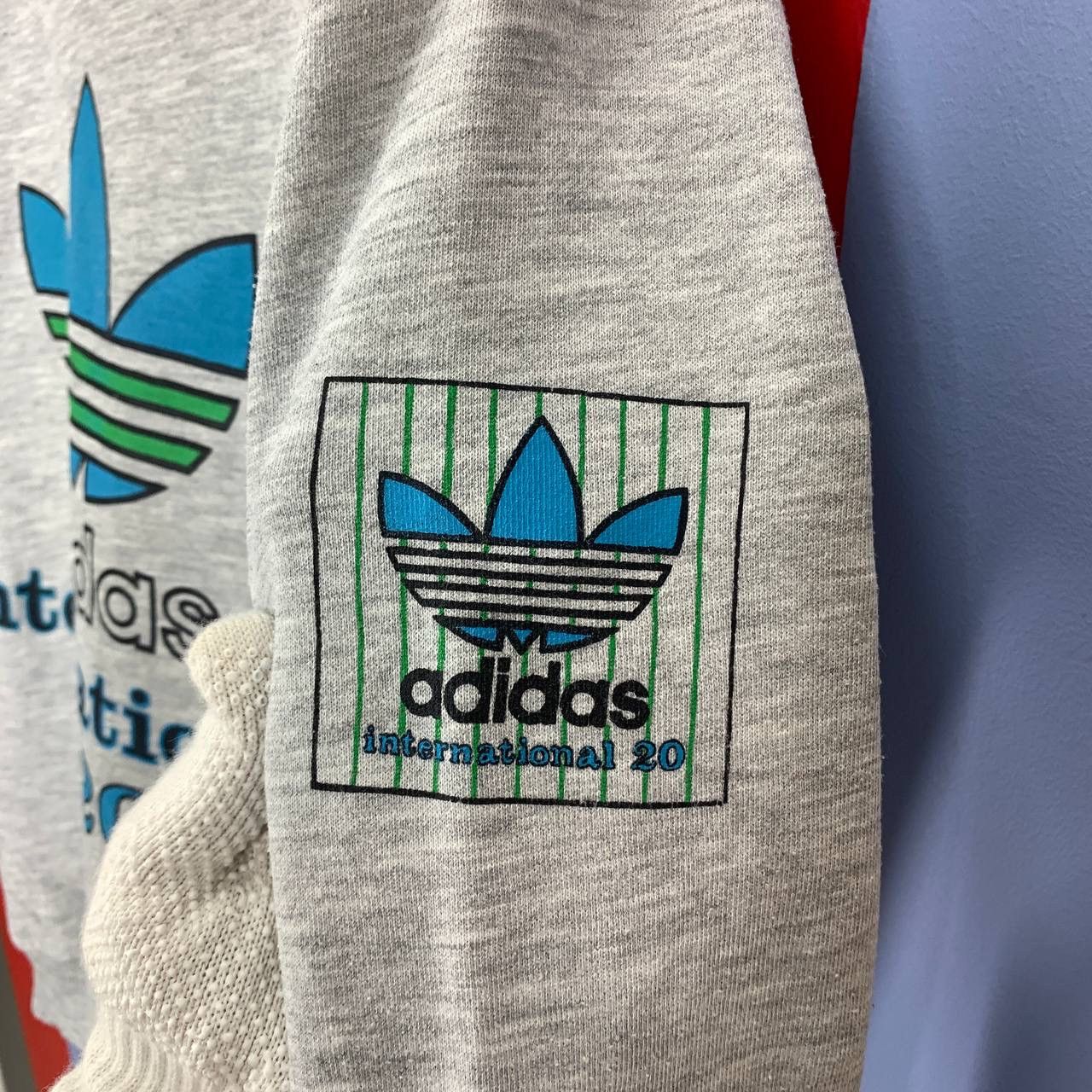 Adidas Vintage ADIDAS INTERNATIONAL 1920 Sweatshirt #2560/T Size US M / EU 48-50 / 2 - 3 Thumbnail