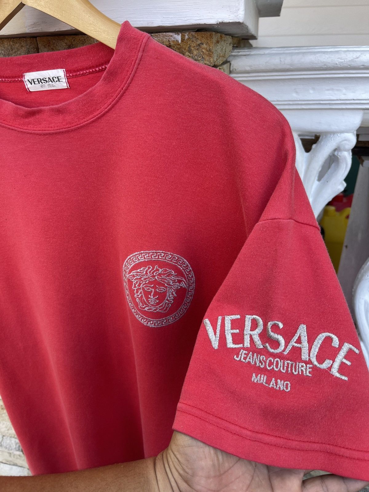 Versace Last Drop🔥Rare🔥Vintage VERSACE Red Designer T-Shirt Size US L / EU 52-54 / 3 - 1 Thumbnail
