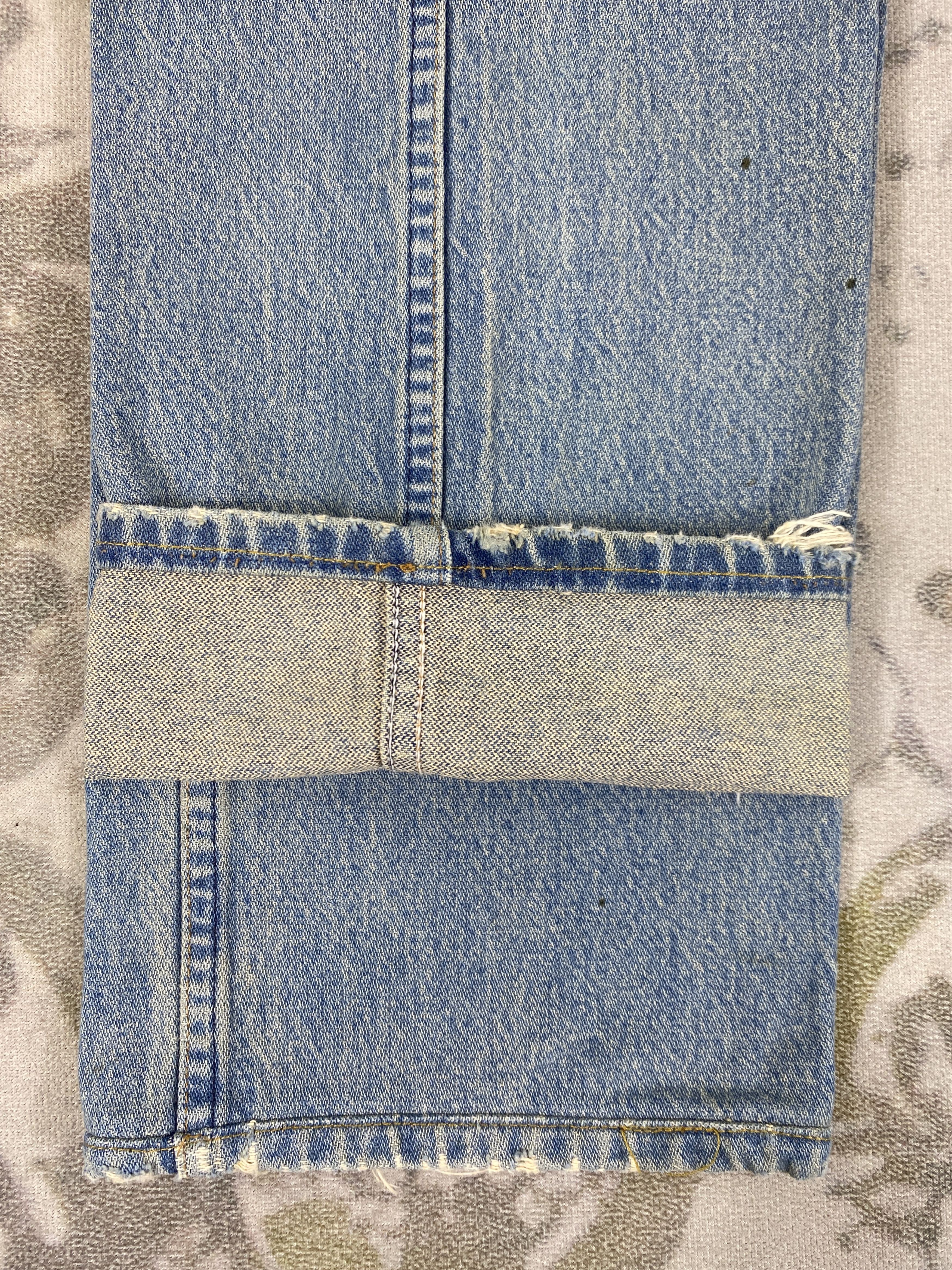 Japanese Brand Distressed Blue Vintage Wrangler Jeans 32x28.5 Denim- JN3525 Size US 32 / EU 48 - 13 Thumbnail