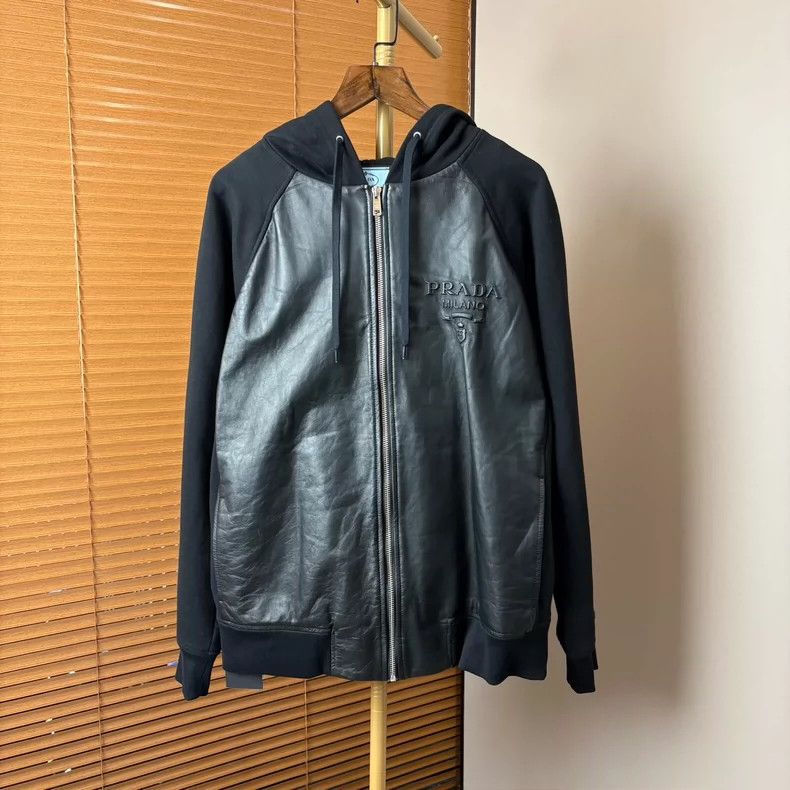 Prada Black stitching logo hooded jacket 2502-Nextarrow