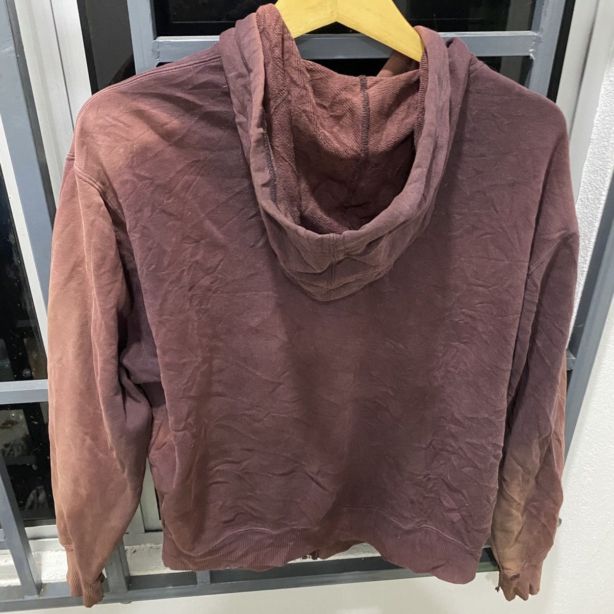 Uniqlo × Vintage thrasher sun faded hoodei A1 Size US L / EU 52-54 / 3 - 7 Thumbnail