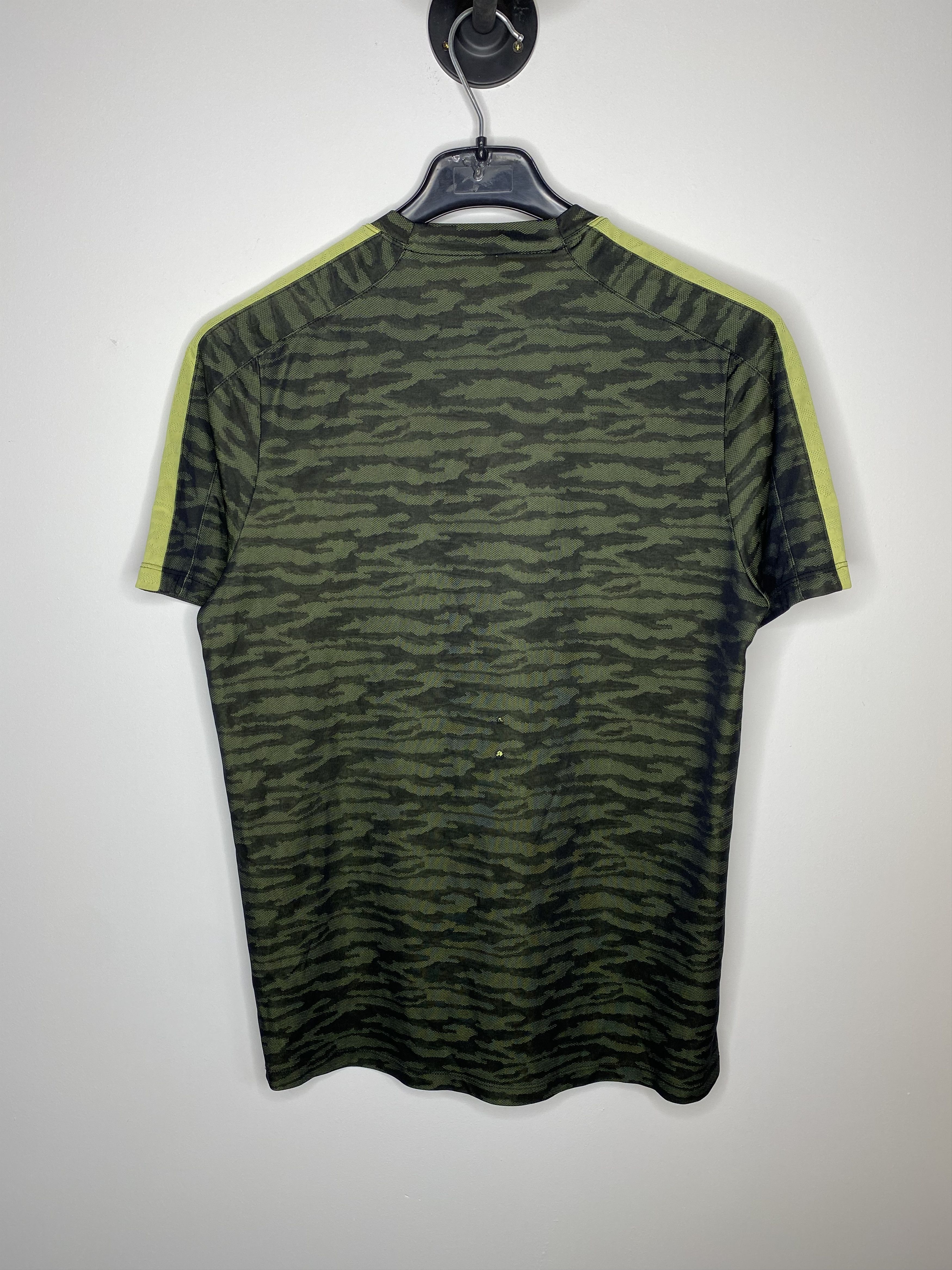 Nike INTER MILAN 2015 2016 TRAINING FOOTBALL SHIRT SOCCER JERSEY Size US M / EU 48-50 / 2 - 2 Thumbnail