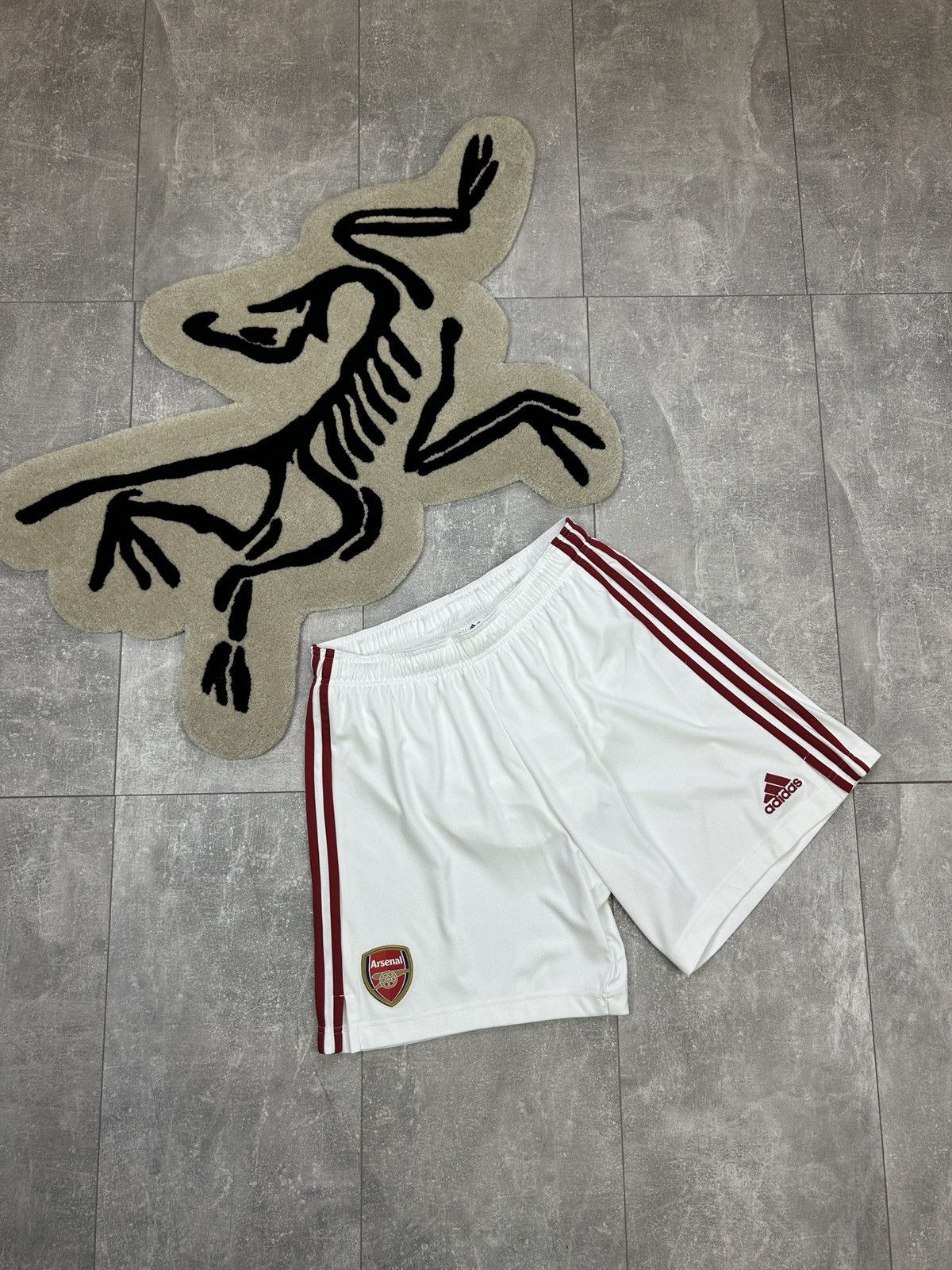 Adidas × Vintage Mens Vintage Adidas FC Arsenal football soccer shorts rare Size US 34 / EU 50 - 1 Thumbnail
