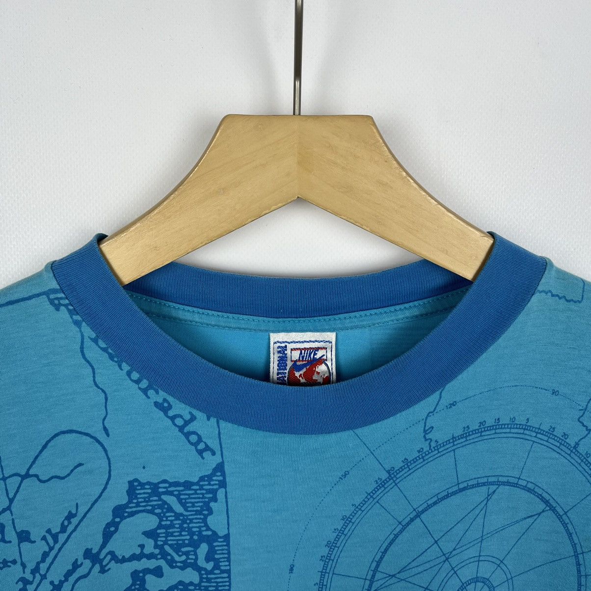 Nike Vintage Nike International y2k AOP rare tee 90’s Size US L / EU 52-54 / 3 - 5 Thumbnail