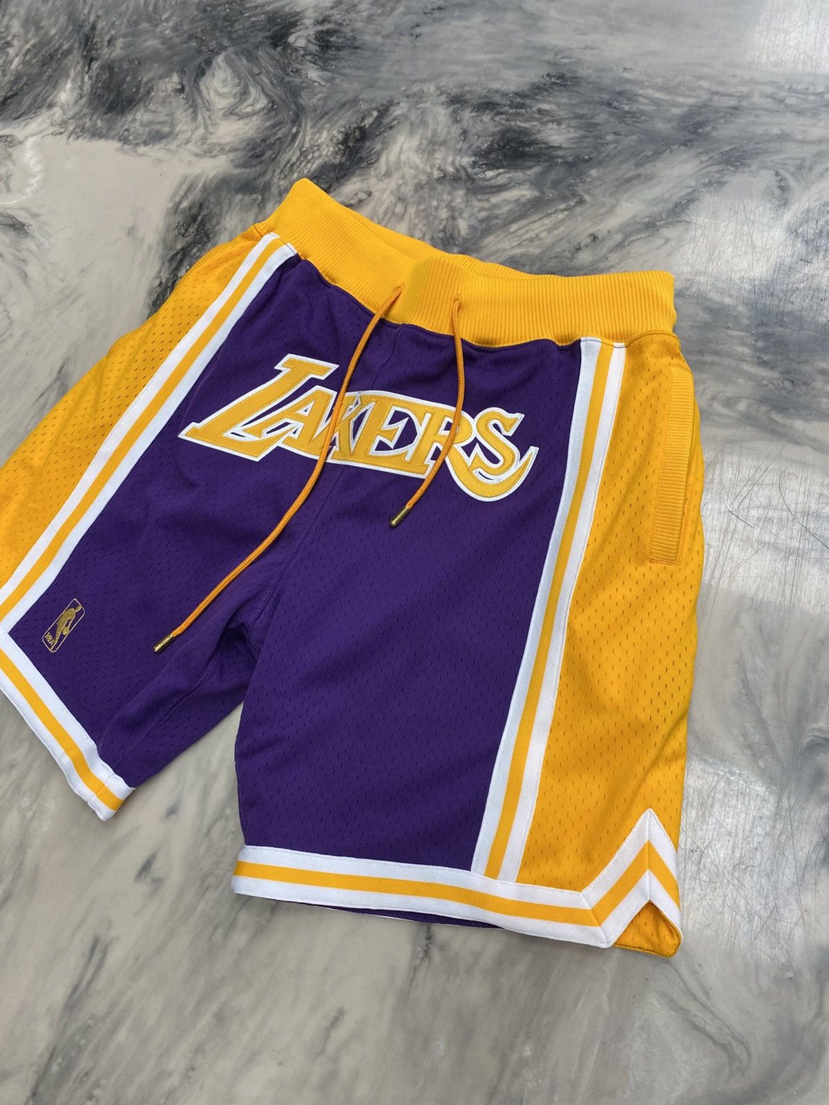 Just Don Just Don Lakers shorts purple medium authentic lebron Size US 32 / EU 48 - 3 Thumbnail
