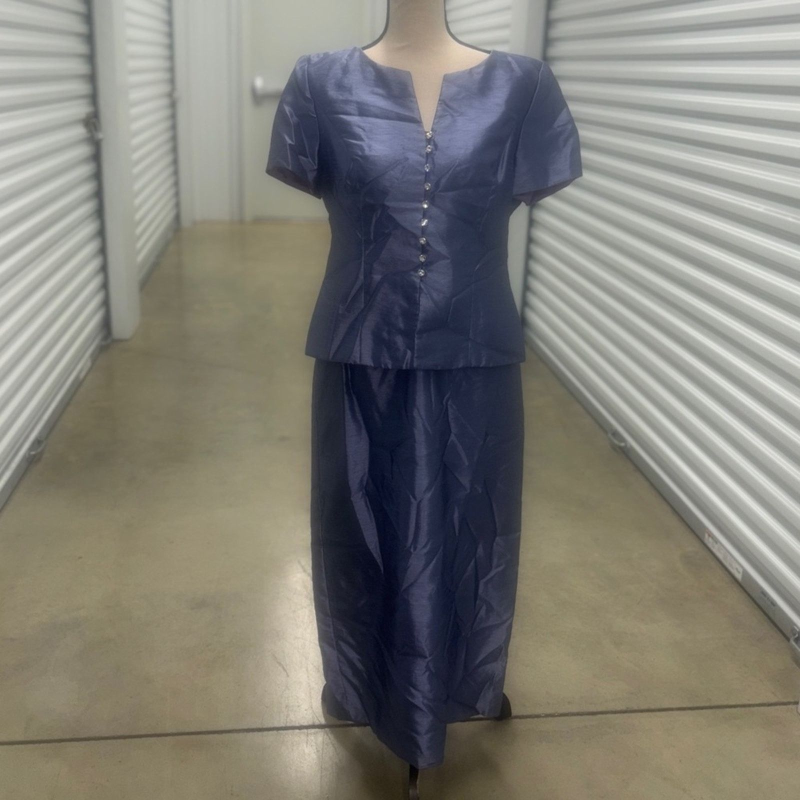 Alex Evenings Alex Evenings Petite 12P Two-Piece Formal Set Top & Skirt Size 34" / US 12 / IT 48 - 1 Thumbnail
