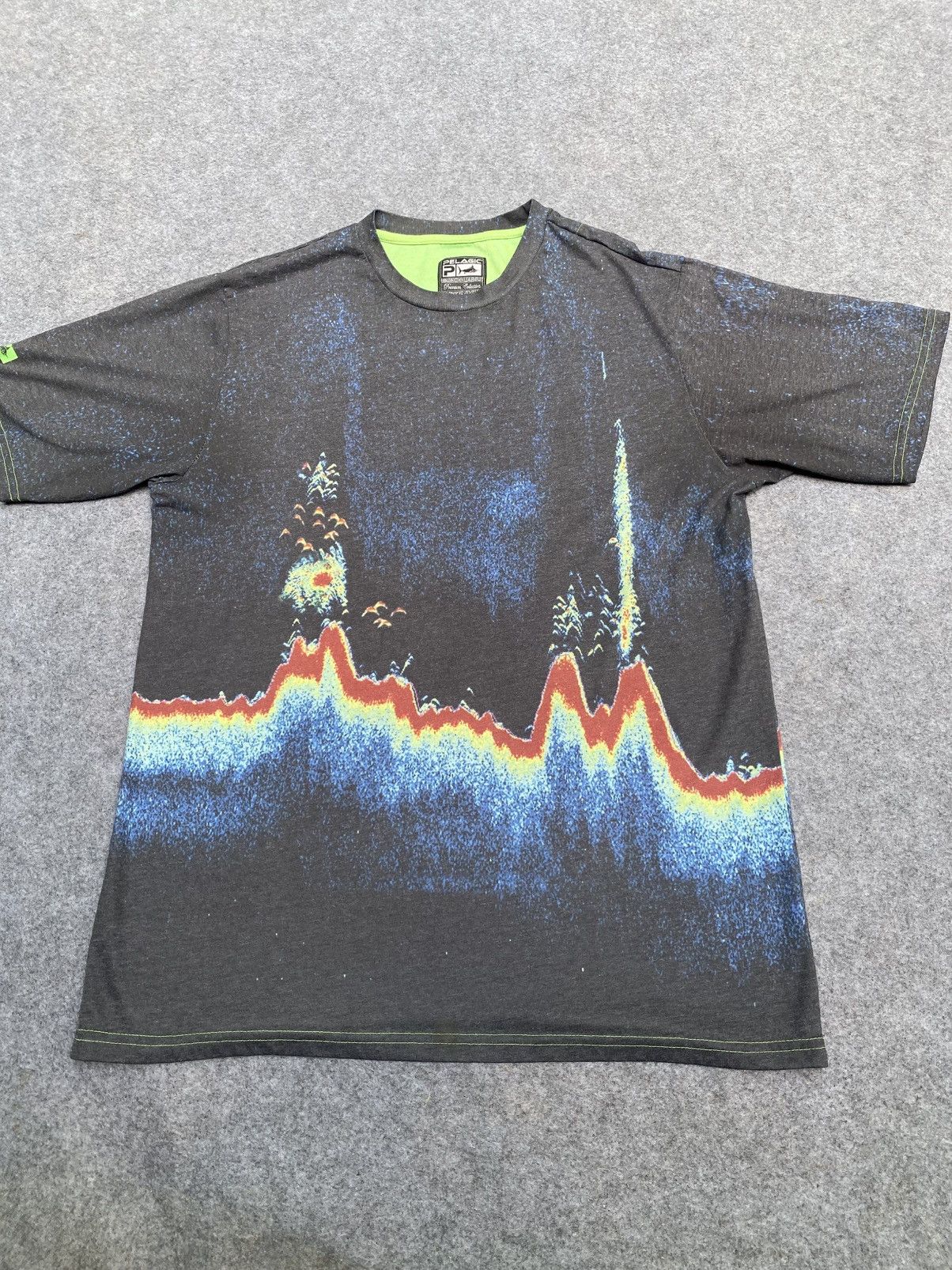Vintage Pelagit sonar graph tee Size US XL / EU 56 / 4 - 13 Thumbnail