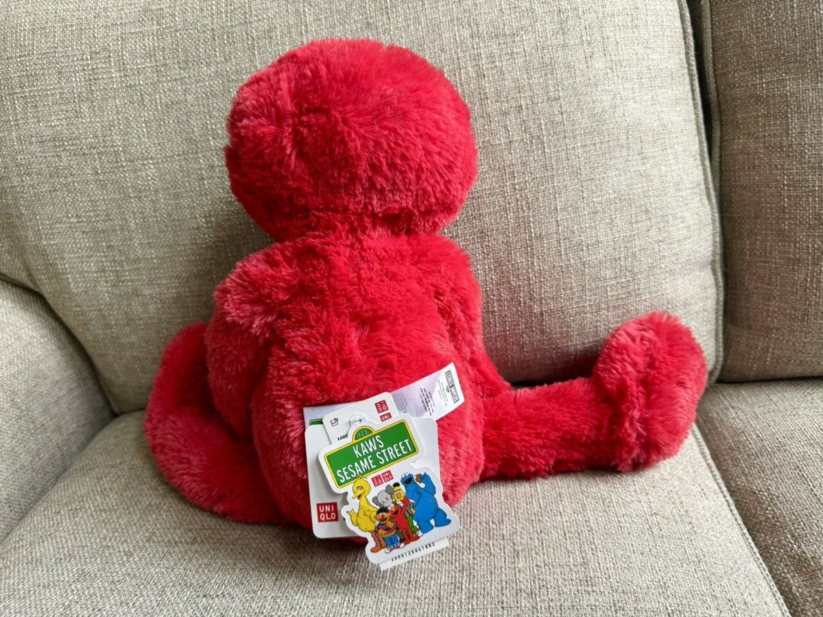 Kaws × Uniqlo FAST SHIP Sesame Street Elmo Red Plush Toy Doll Red Figure Size ONE SIZE - 2 Thumbnail
