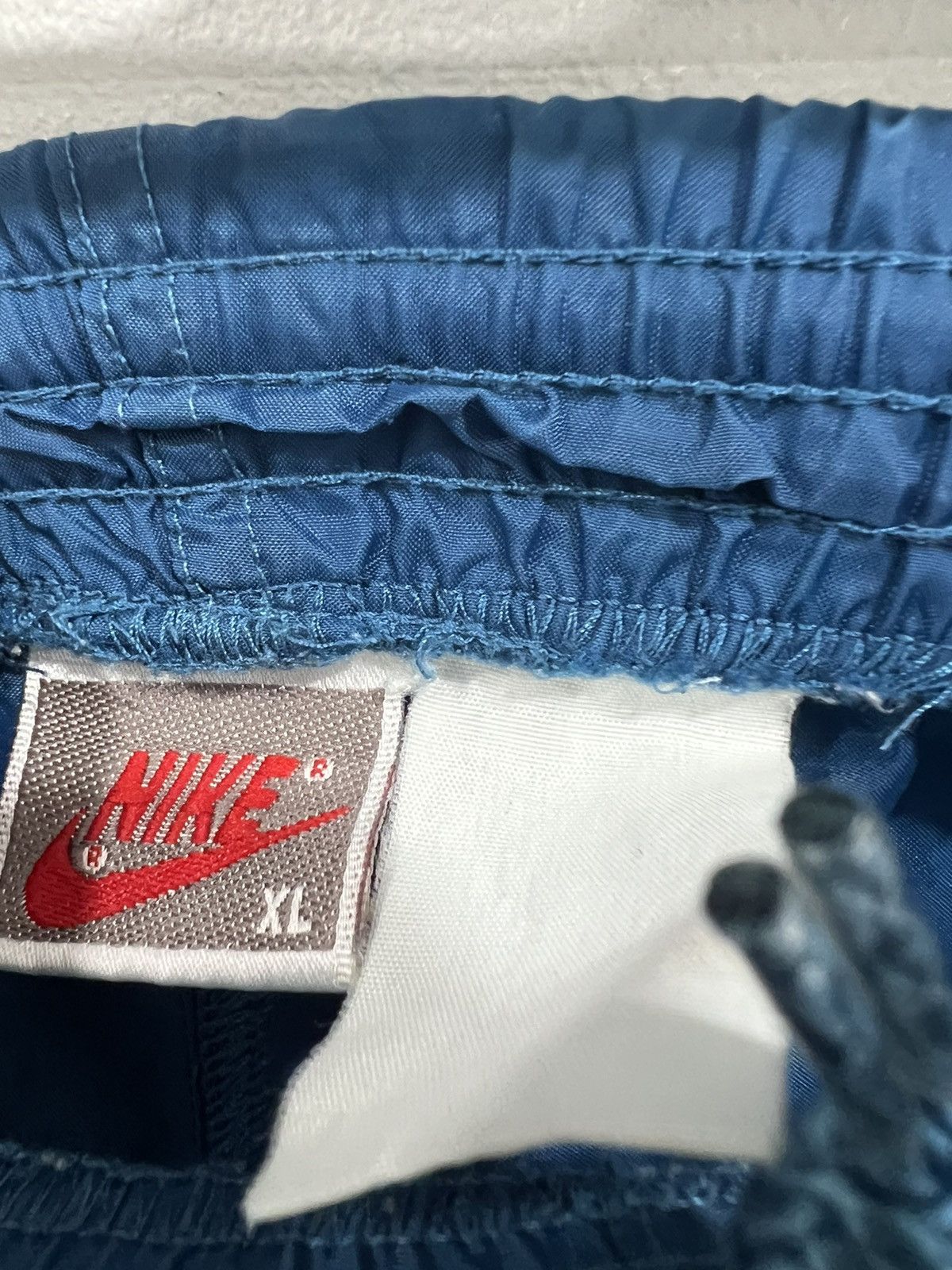 Nike Vintage Nike track Pants swoosh check Size US 34 / EU 50 - 4 Thumbnail