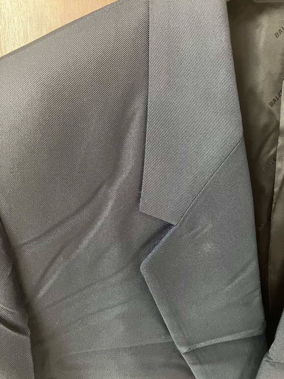 Balenciaga Balenciaga Crinkled Nylon/ Cupro Blazer Unisex Size M / US 6-8 / IT 42-44 - 5 Thumbnail
