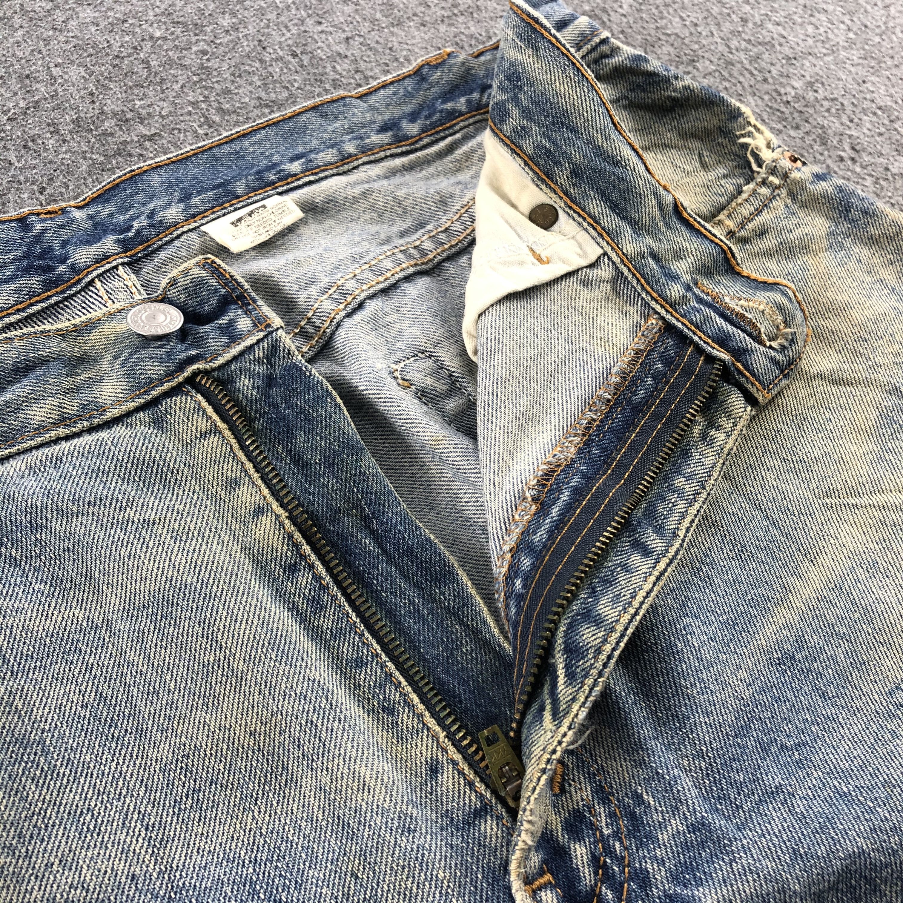 Levi's Vintage 90s Rusty Light Wash Levis 505 Jeans-J1195 Size US 34 / EU 50 - 8 Thumbnail