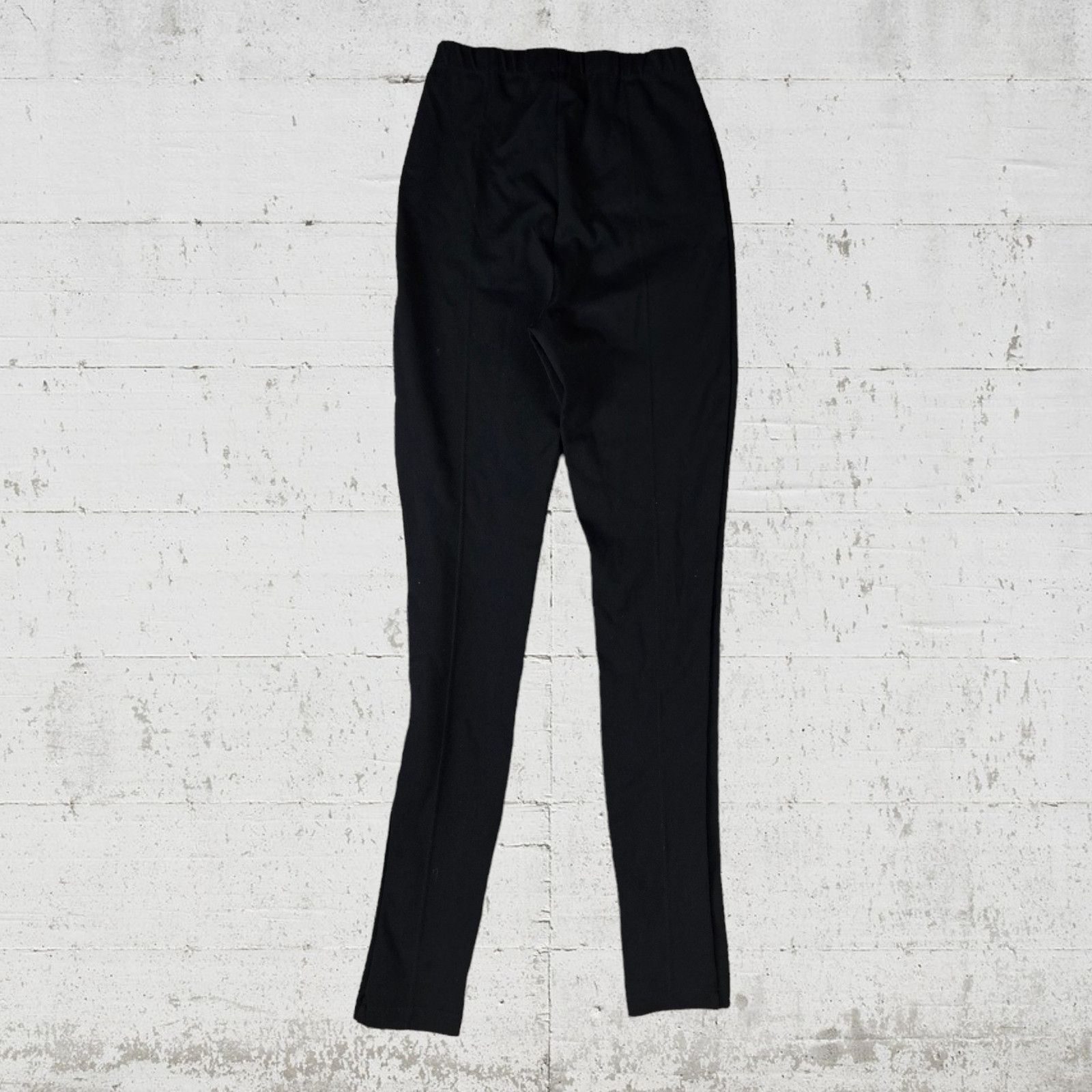 Aritzia Aritzia Black Pull On Skinny Pants Size Small Size 27" / US 4 / IT 40 - 6 Thumbnail
