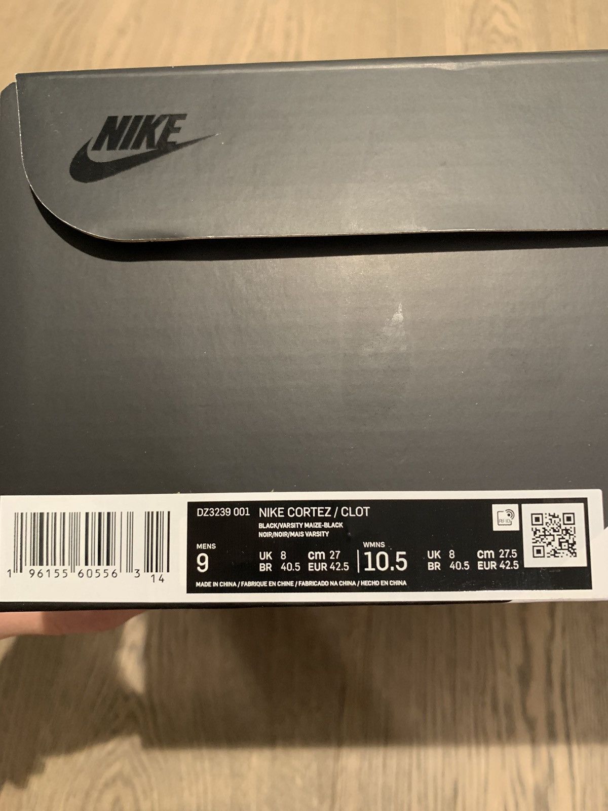 CLOT × Nike Nike x Clot “CLOTEZ” Yellow/Black Bruce Lee Size US 9 / EU 42 - 9 Thumbnail