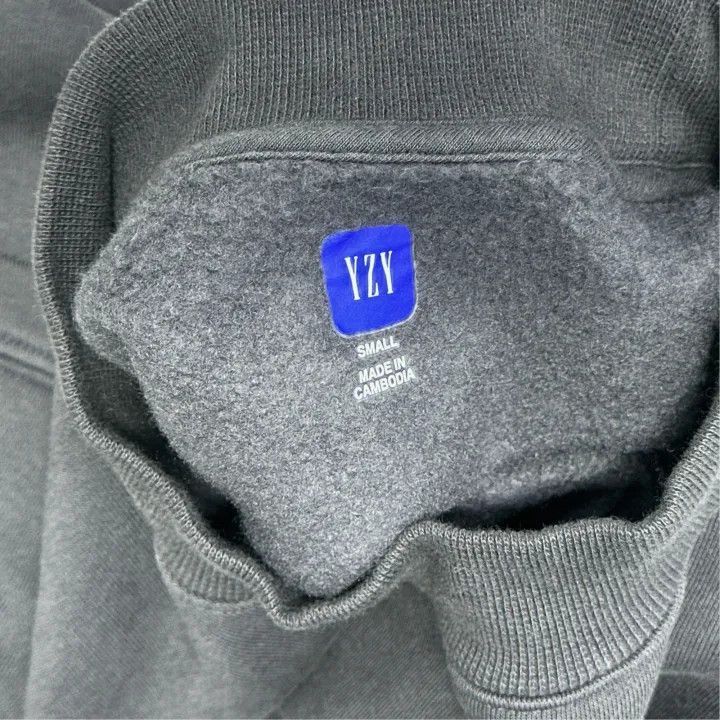 Balenciaga Balenciaga YEEZY x GAP x Balenciaga Dove Padded Tee -2507 Size US S / EU 44-46 / 1 - 2 Thumbnail