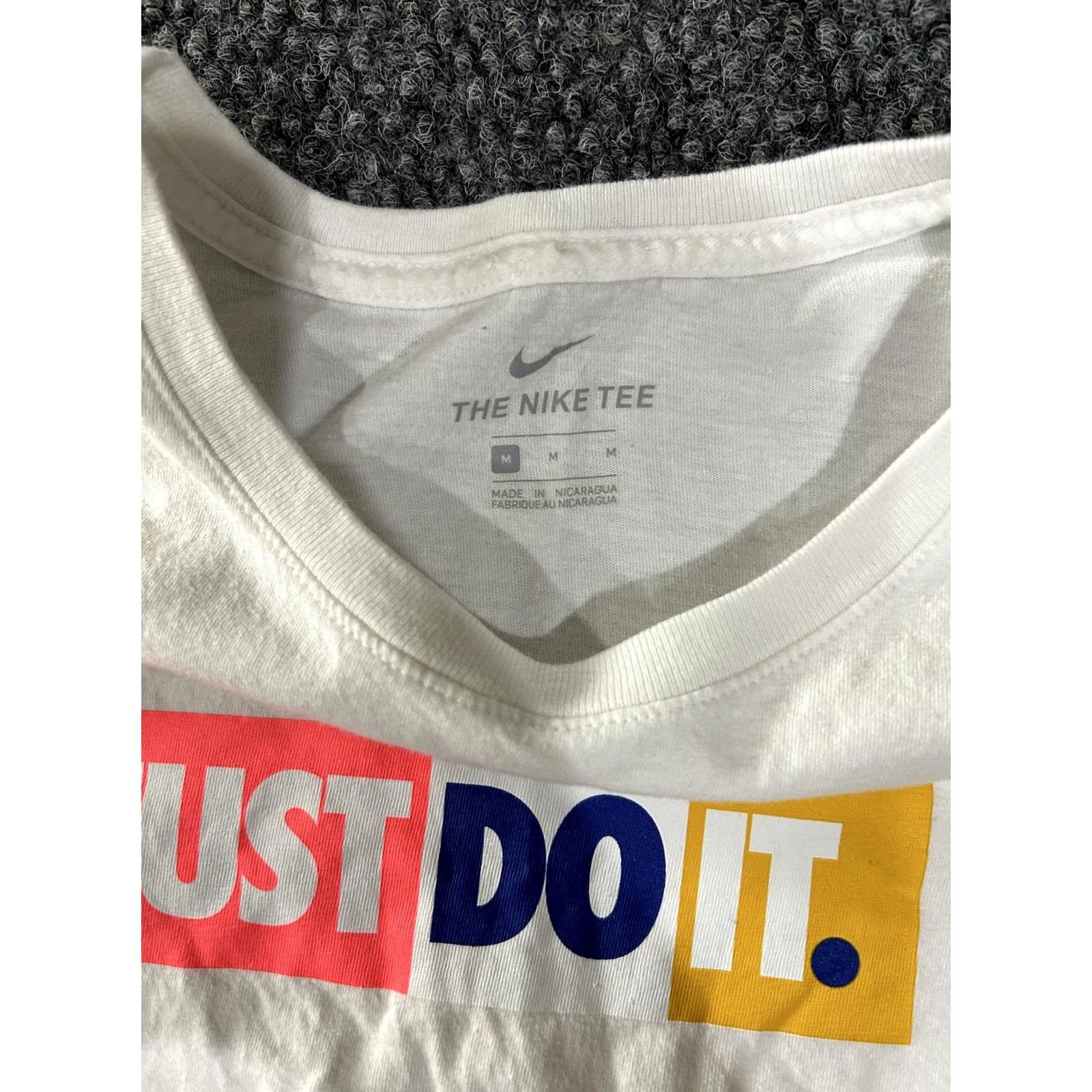 Nike Nike Shirt Mens Medium White Just Do It Graphic Tee T-Shirt Athletic Casual Size US M / EU 48-50 / 2 - 5 Thumbnail