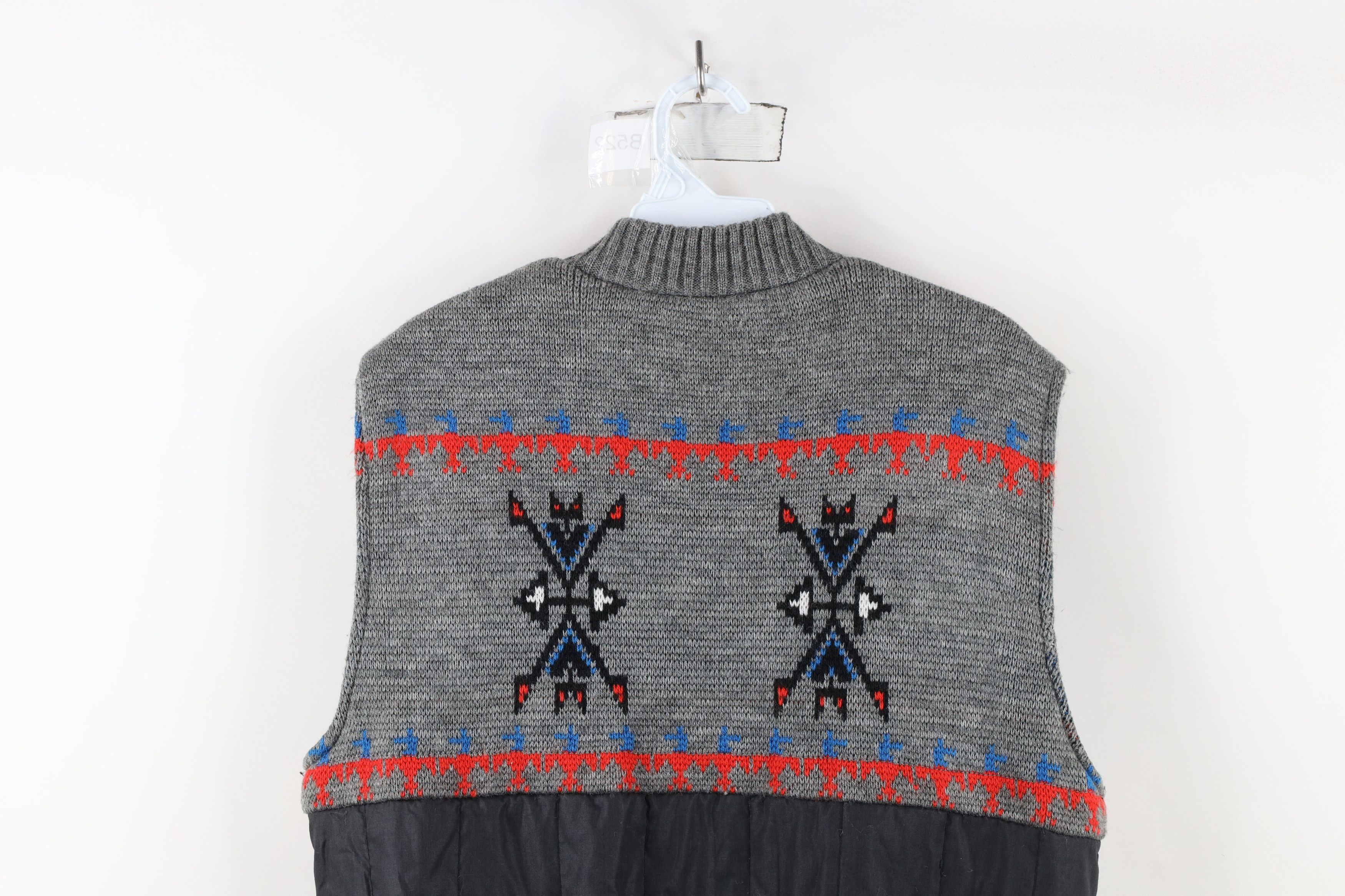 Vintage Vintage 70s Streetwear Southwestern Knit Puffer Vest Jacket Size US M / EU 48-50 / 2 - 10 Thumbnail